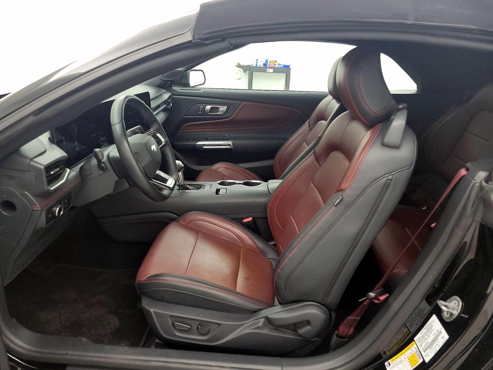 2024 Ford Mustang EcoBoost Premium - Photo 12