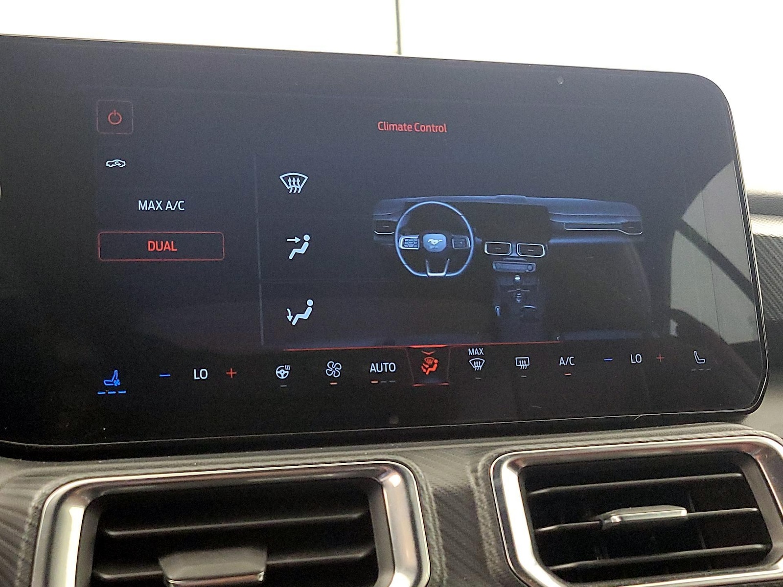 2024 Ford Mustang EcoBoost Premium - Photo 18