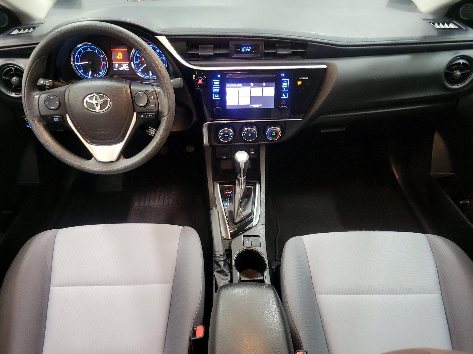 Thumbnail: 2017 Toyota Corolla - 9