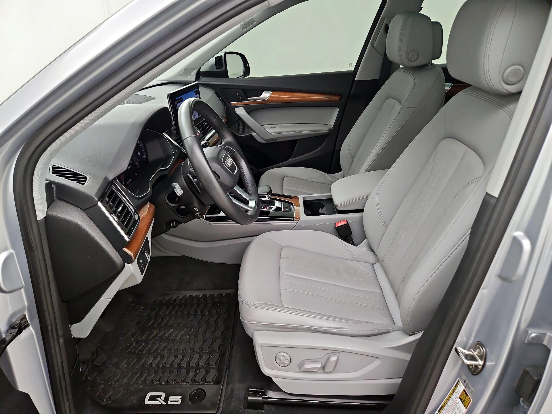 Thumbnail: 2023 Audi Q5 - 11