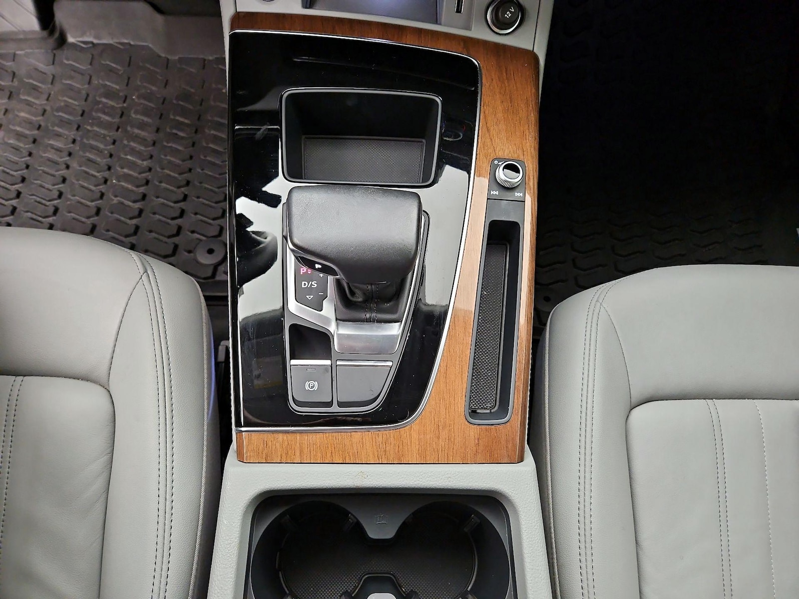 2023 Audi Q5 Premium Plus - Photo 19