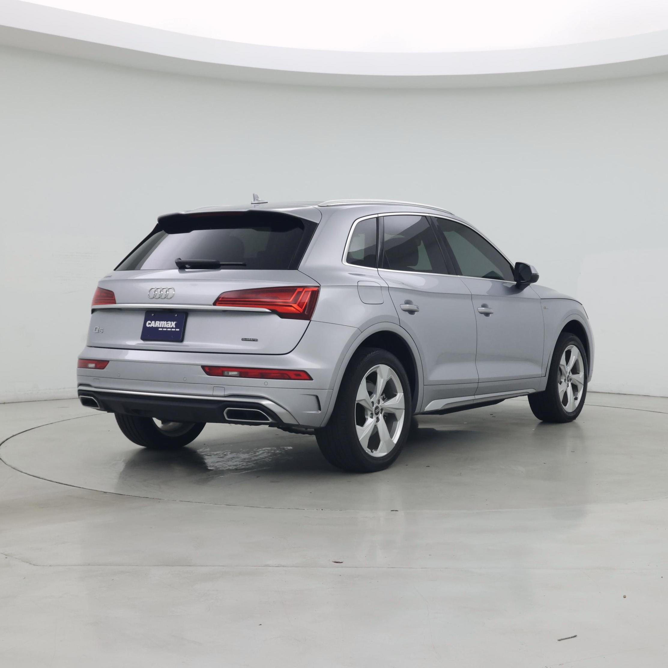 Thumbnail: 2023 Audi Q5 - 8