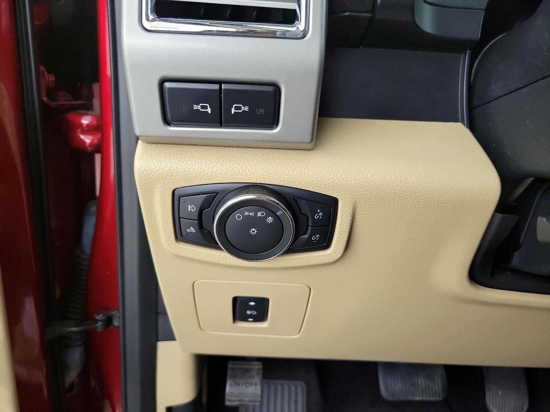Thumbnail: 2016 Ford F-150 - 13