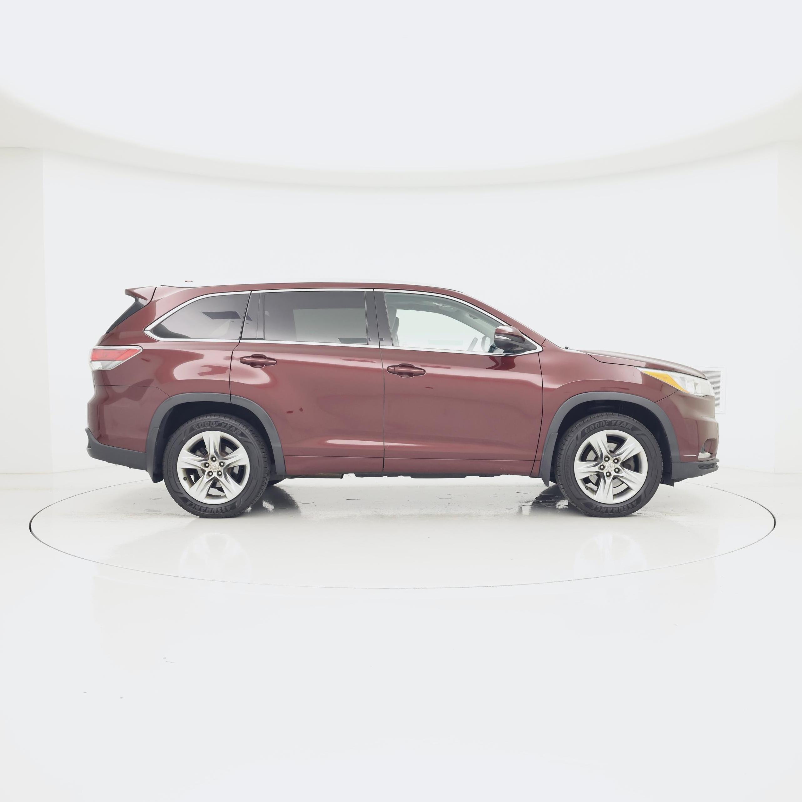 Thumbnail: 2015 Toyota Highlander - 7