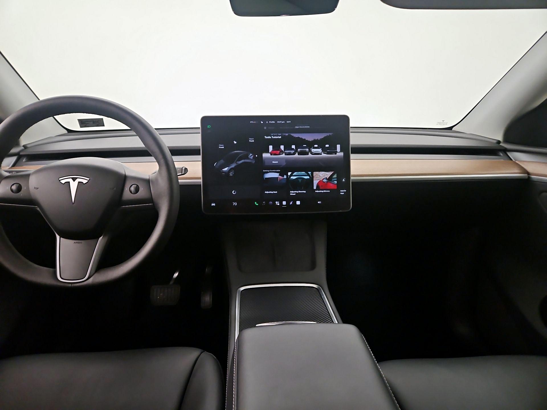 Thumbnail: 2023 Tesla Model Y - 9