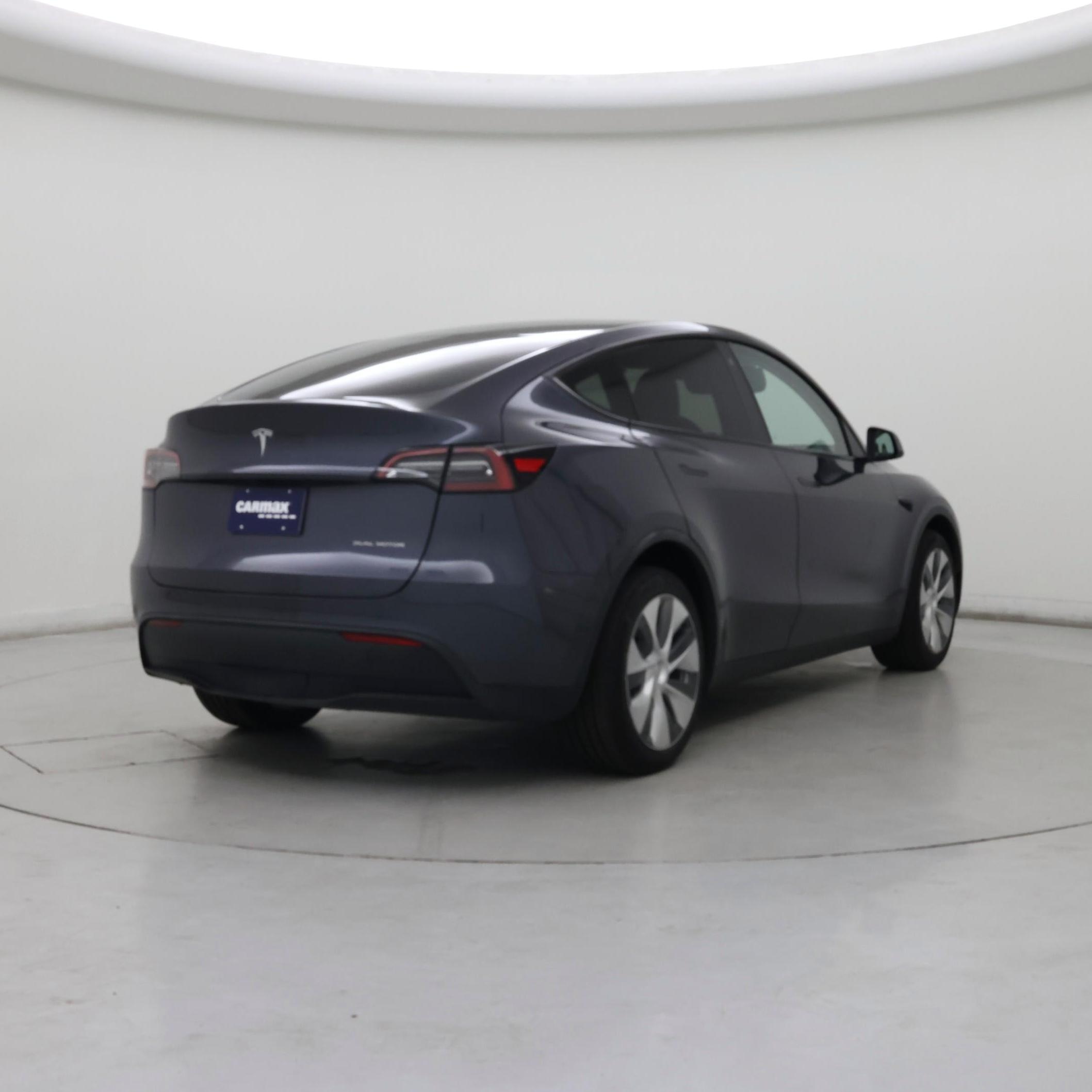 Thumbnail: 2023 Tesla Model Y - 8