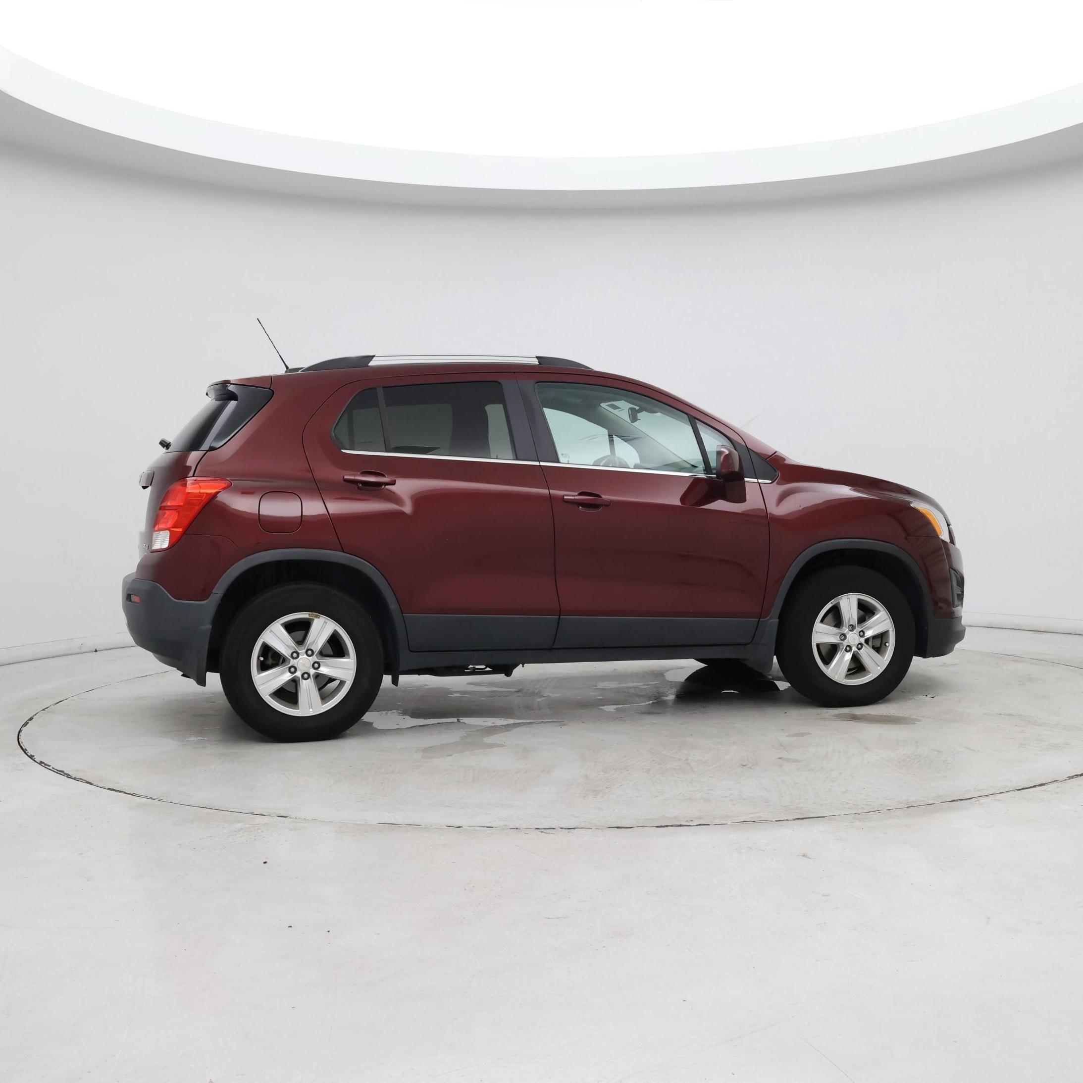 Thumbnail: 2016 Chevrolet Trax - 8