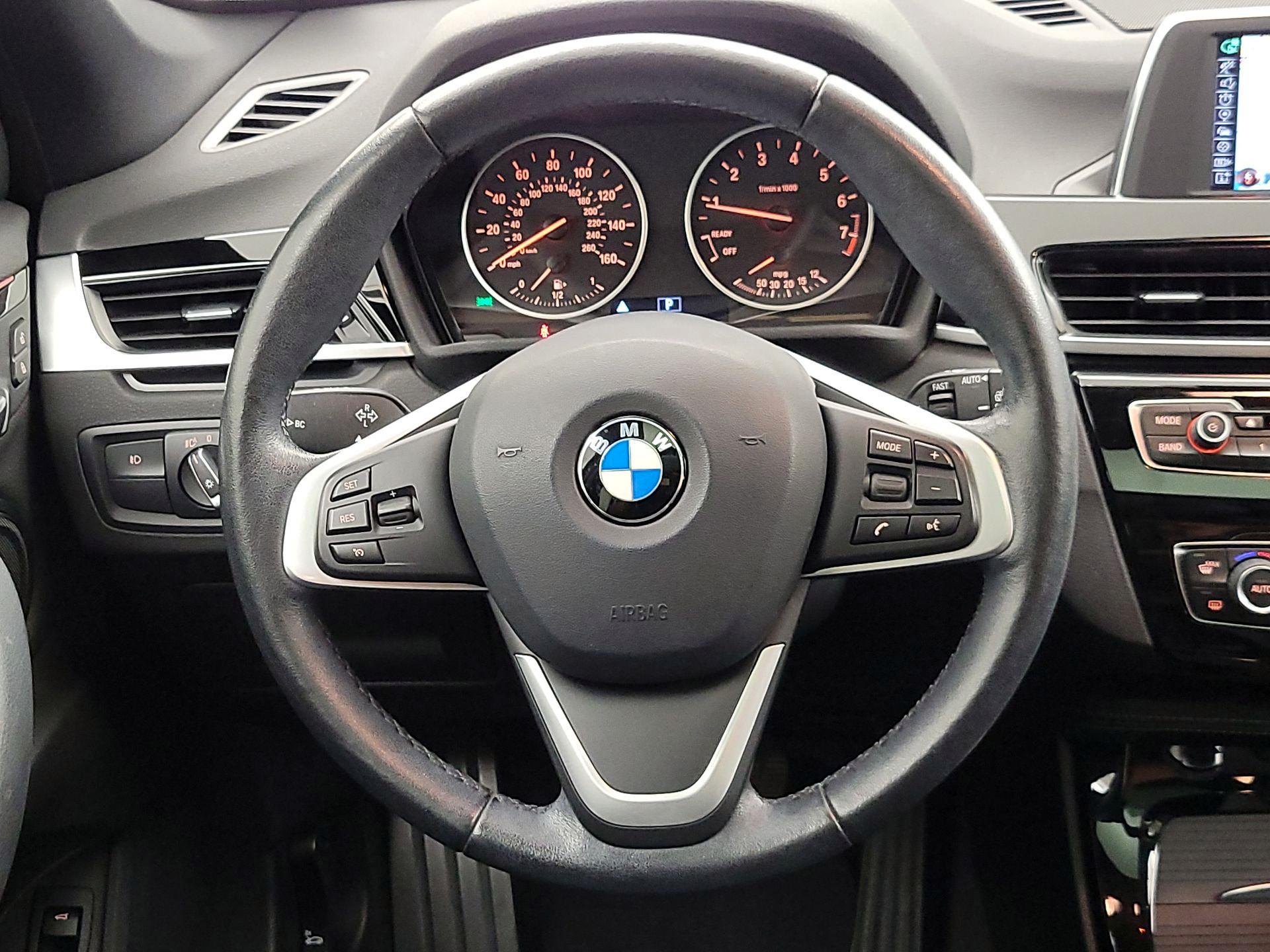 Thumbnail: 2016 BMW X1 - 10