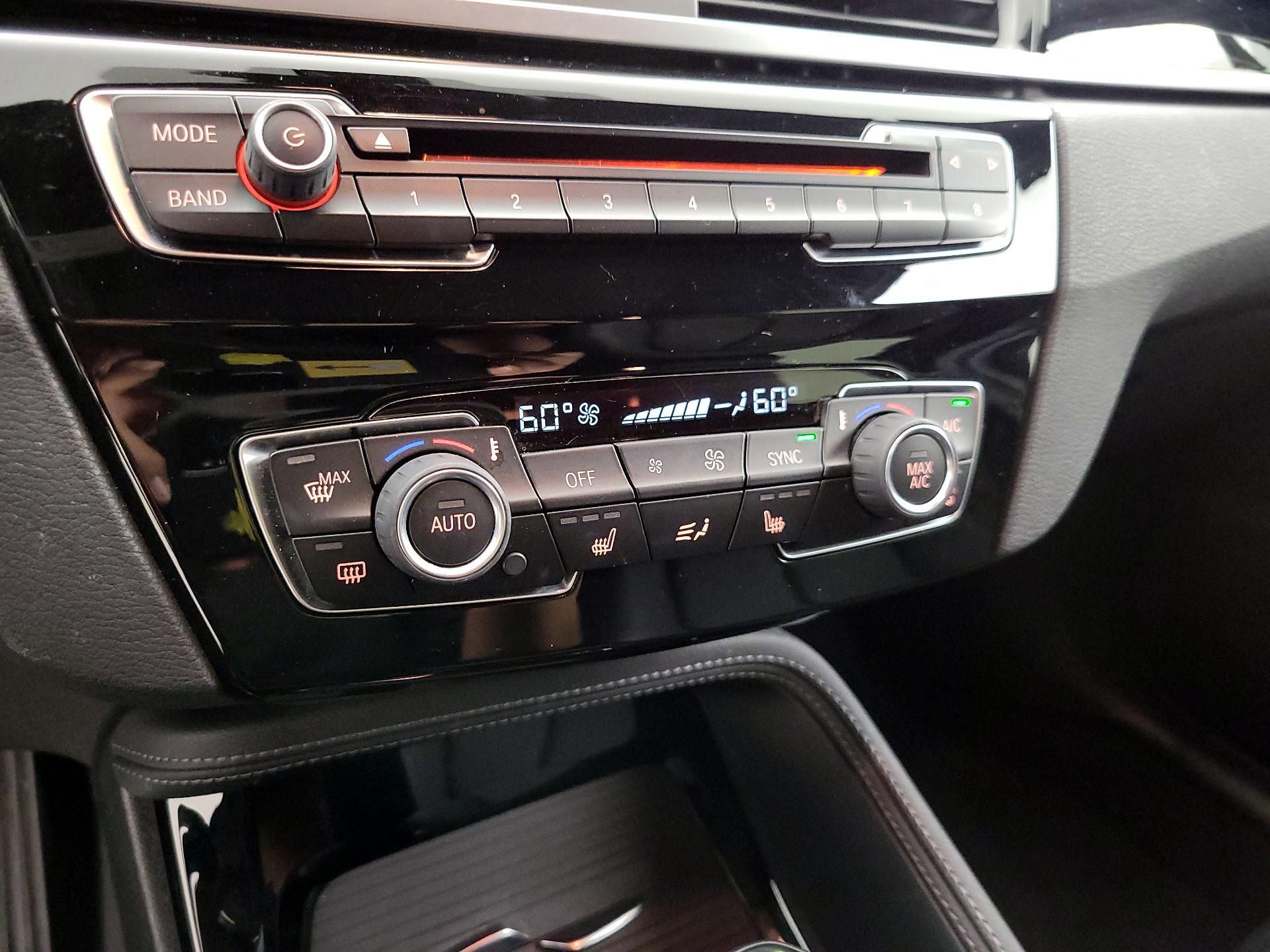Thumbnail: 2016 BMW X1 - 17