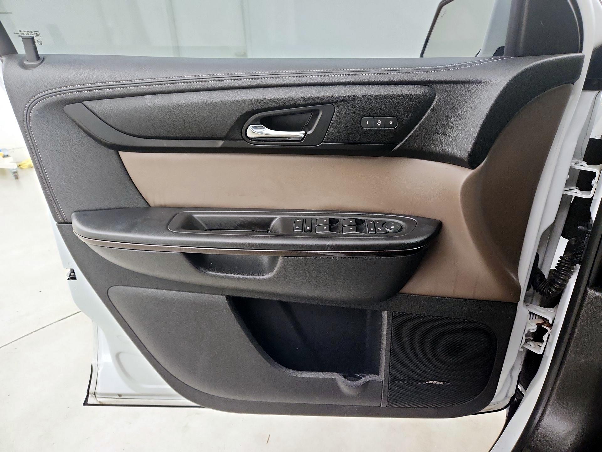 Thumbnail: 2017 GMC Acadia - 12