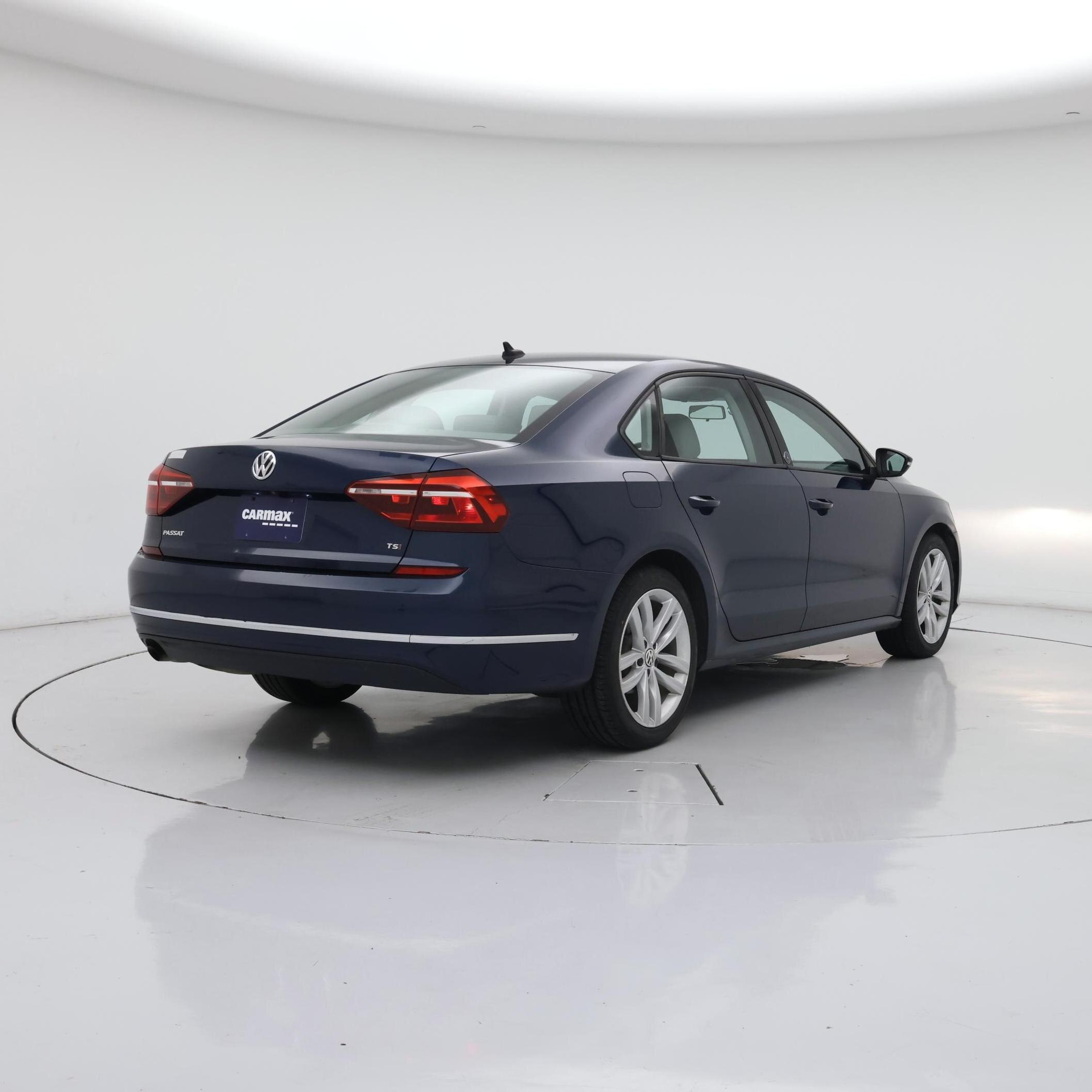 Thumbnail: 2019 Volkswagen Passat - 8