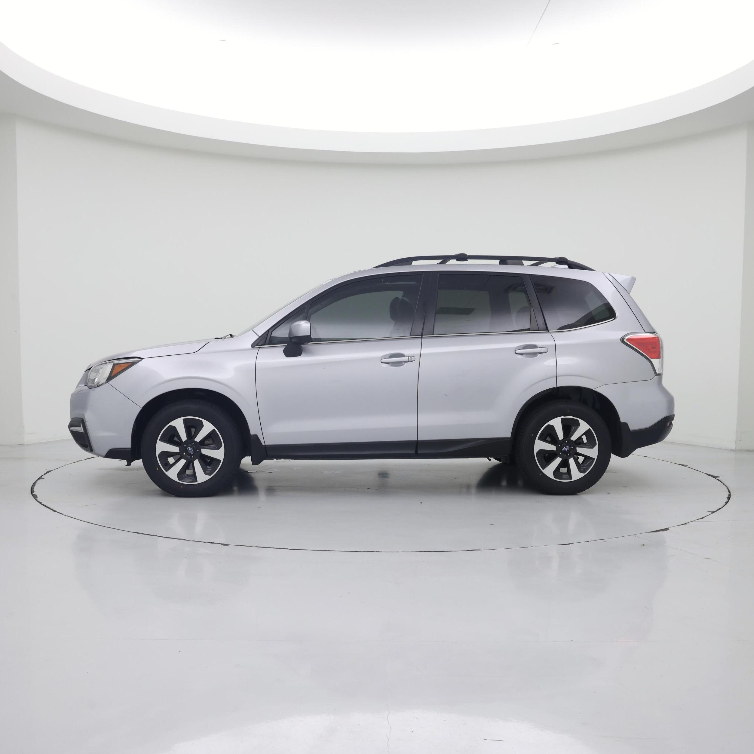 Thumbnail: 2017 Subaru Forester - 3