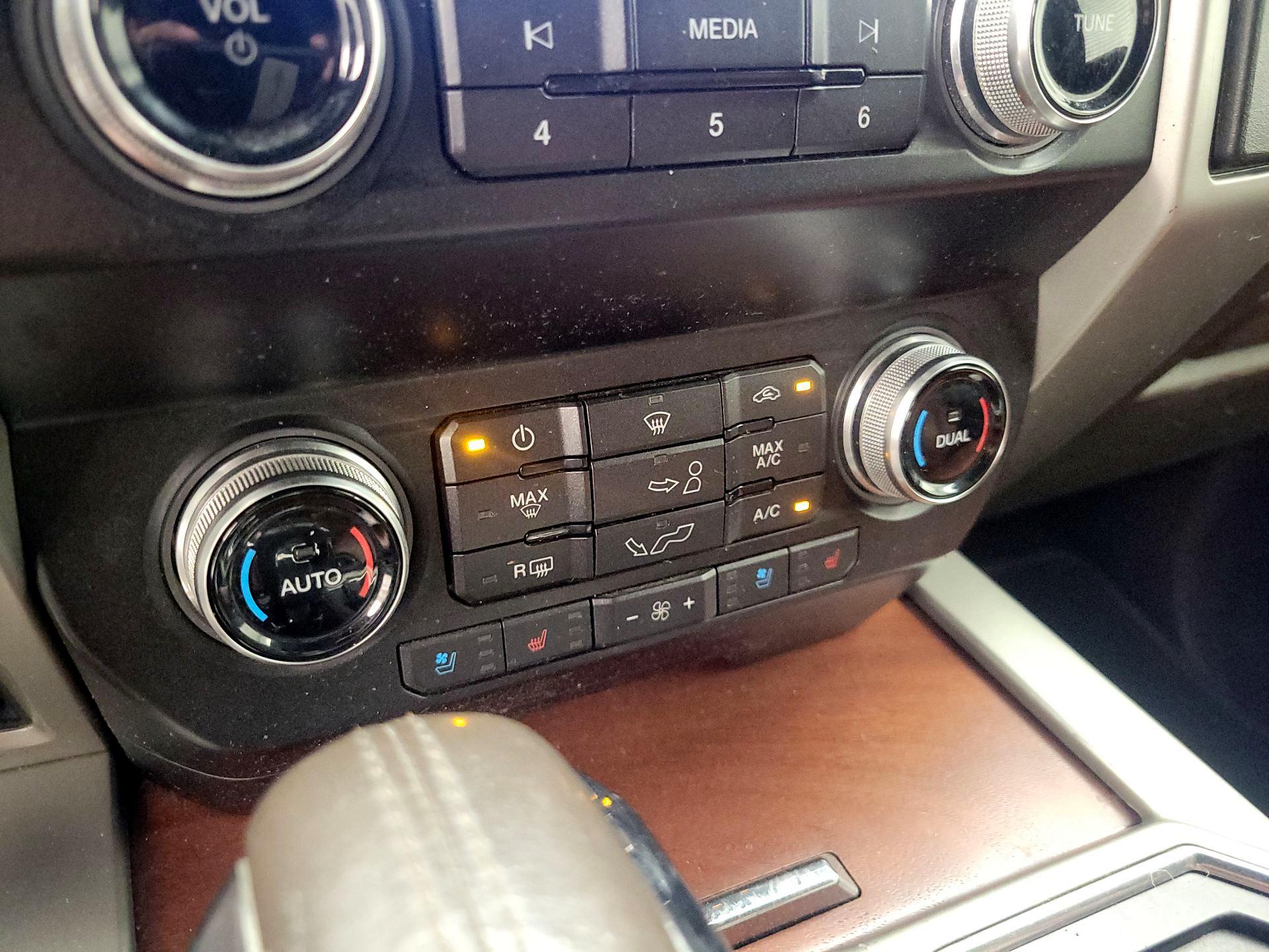 Thumbnail: 2019 Ford F-150 - 16