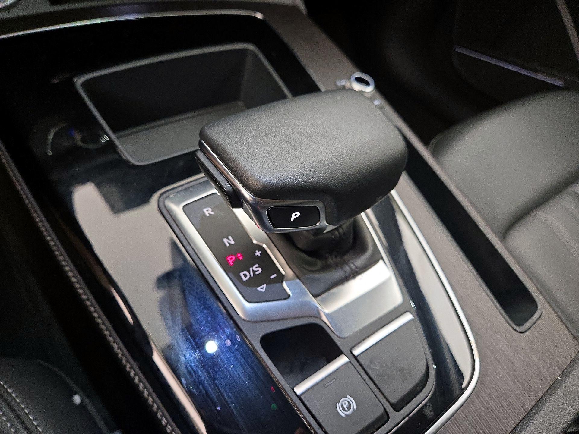 Thumbnail: 2023 Audi Q5 - 17