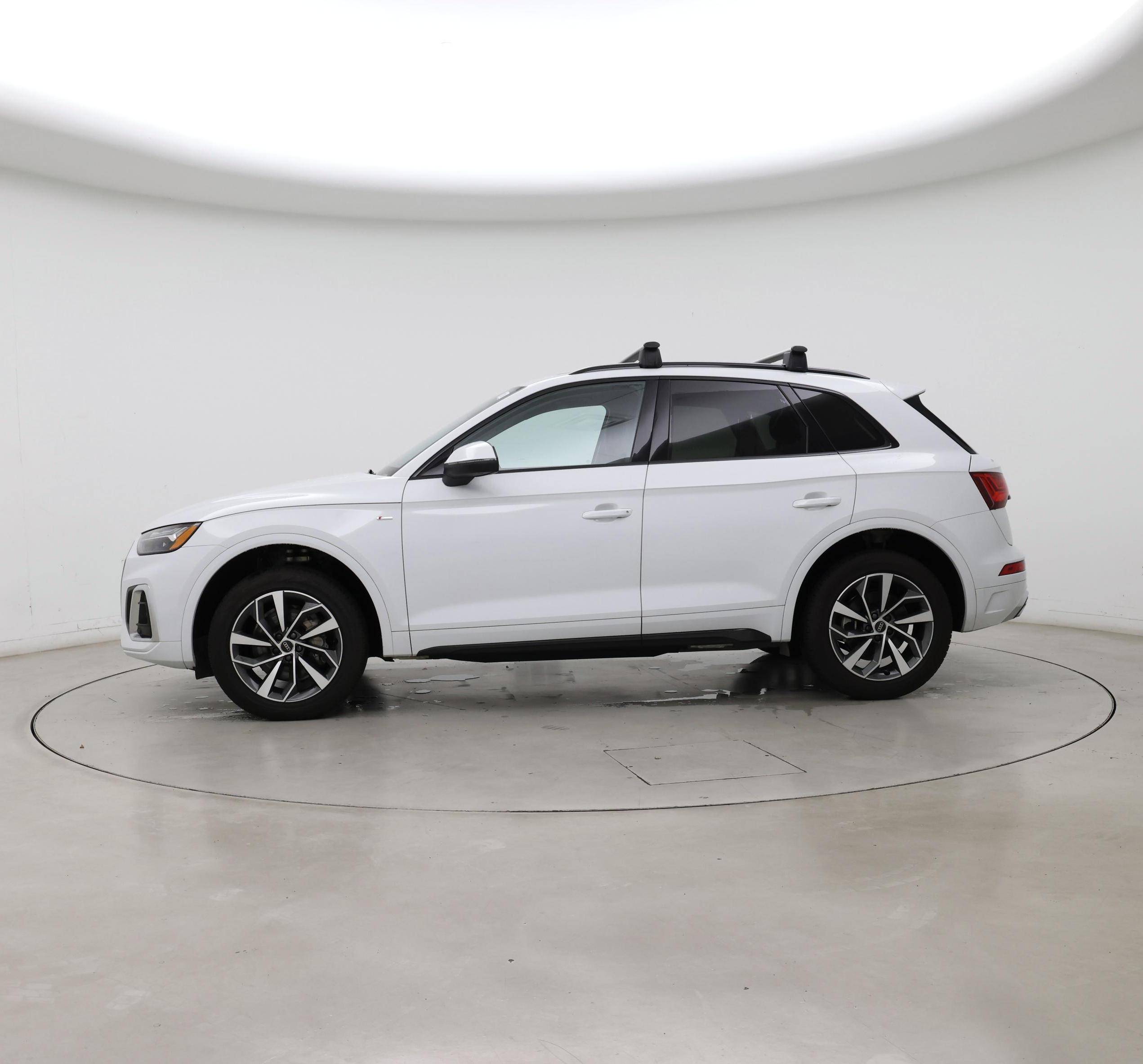 Thumbnail: 2023 Audi Q5 - 3
