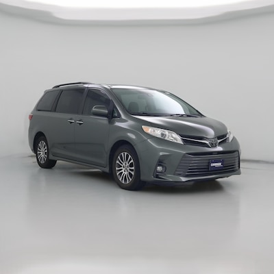 2020 Toyota Sienna XLE