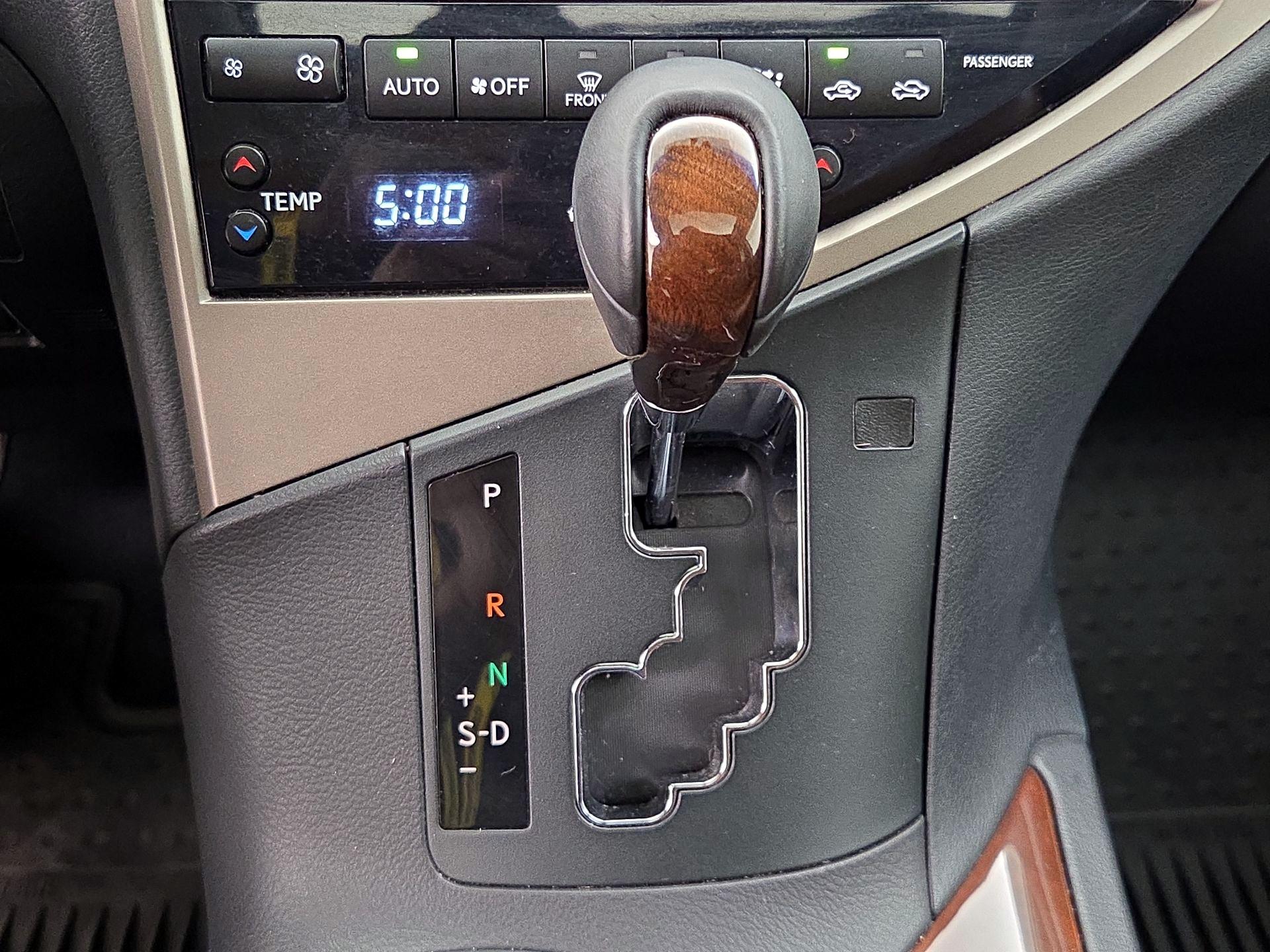 Thumbnail: 2015 Lexus RX - 18