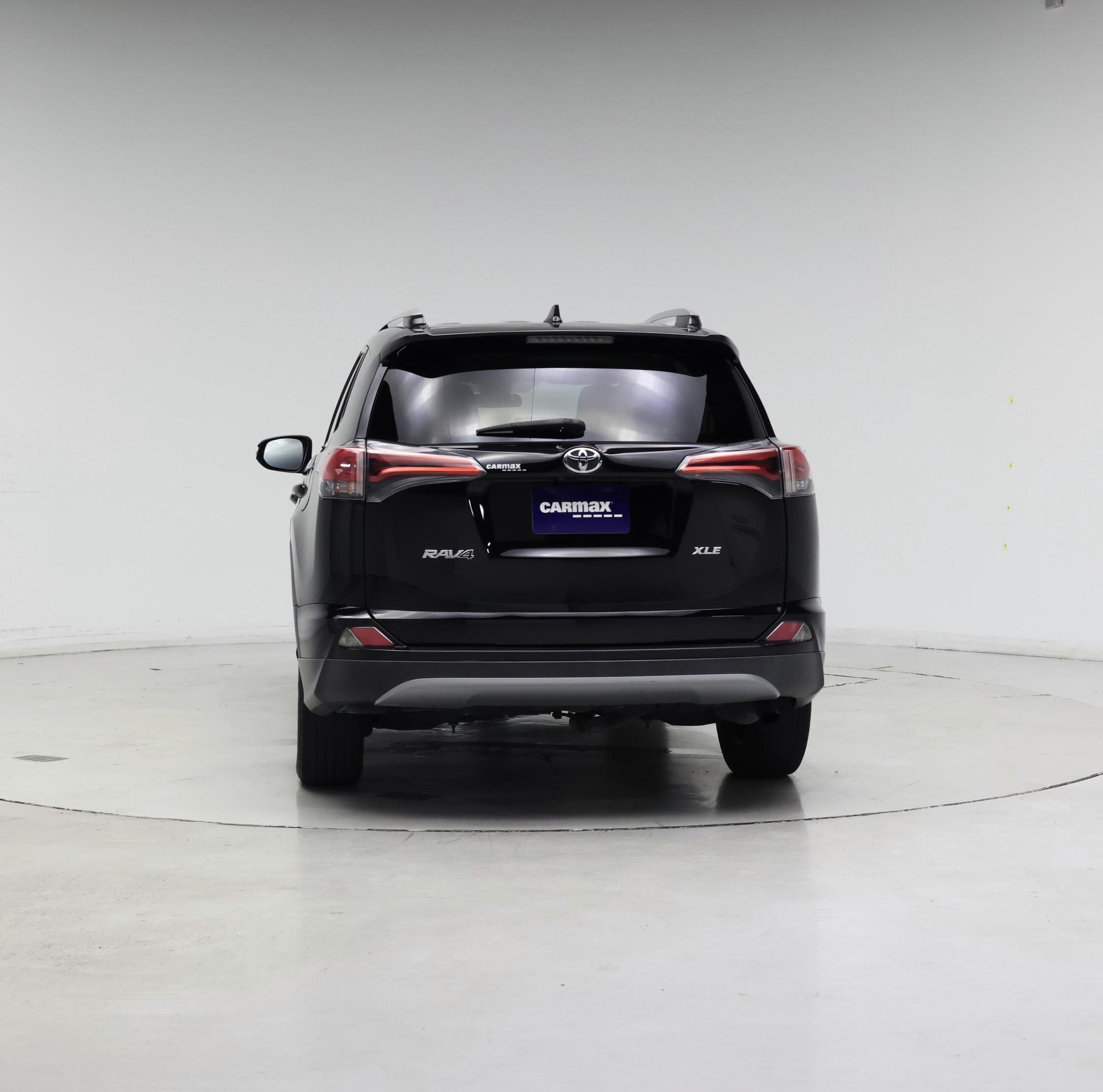 Thumbnail: 2018 Toyota RAV4 - 6
