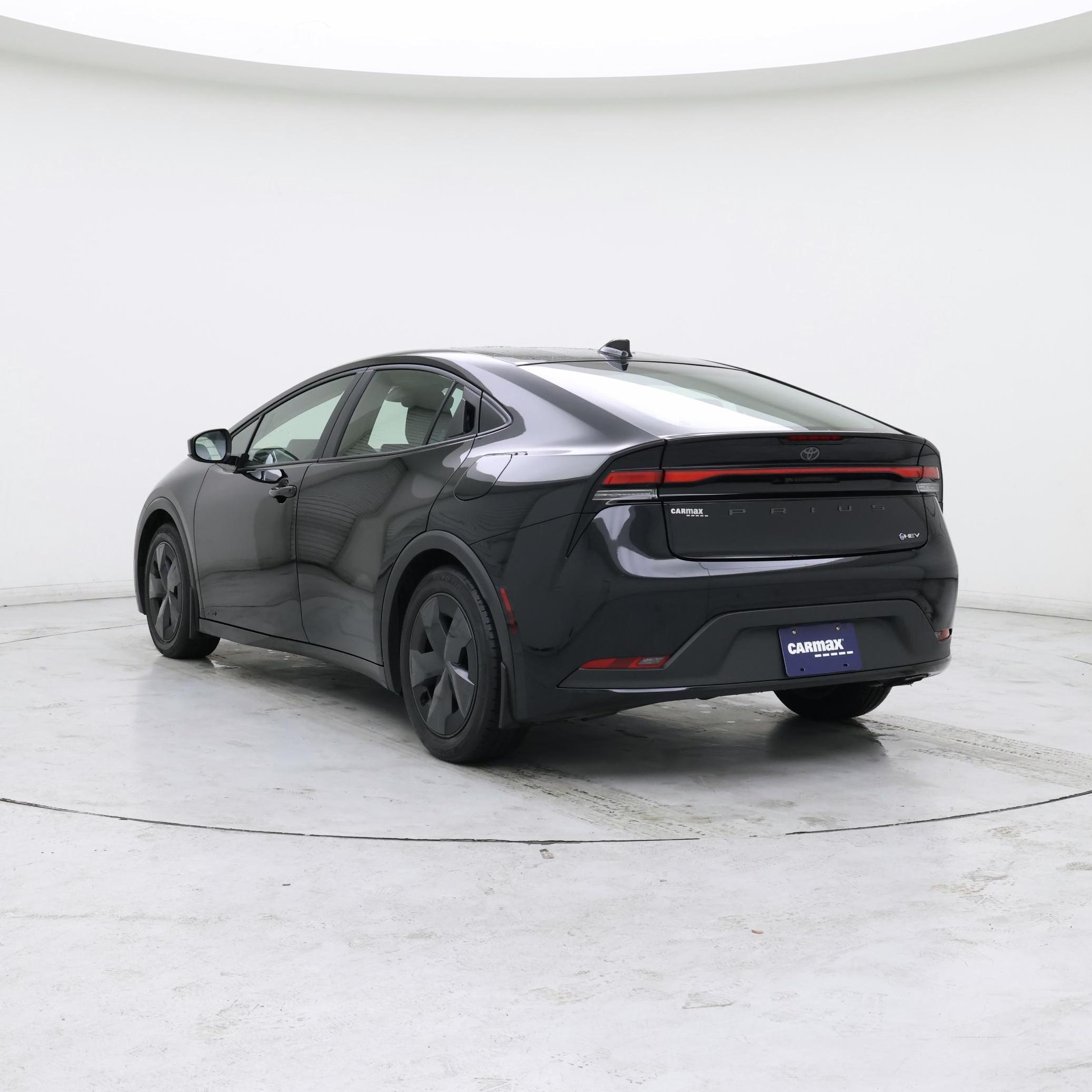 Thumbnail: 2025 Toyota Prius - 2