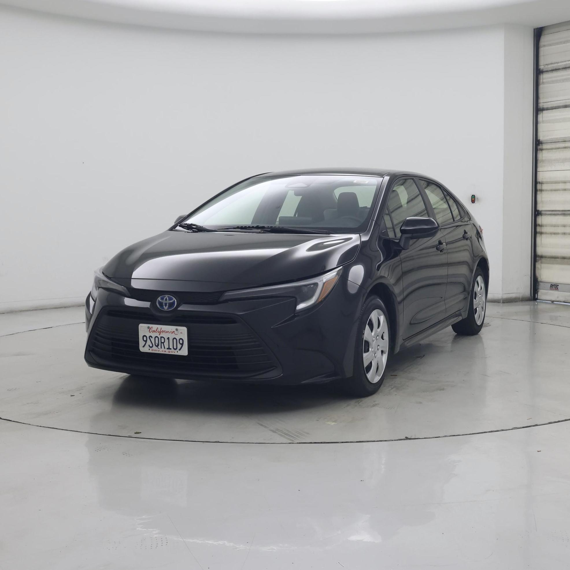 Thumbnail: 2025 Toyota Corolla - 4