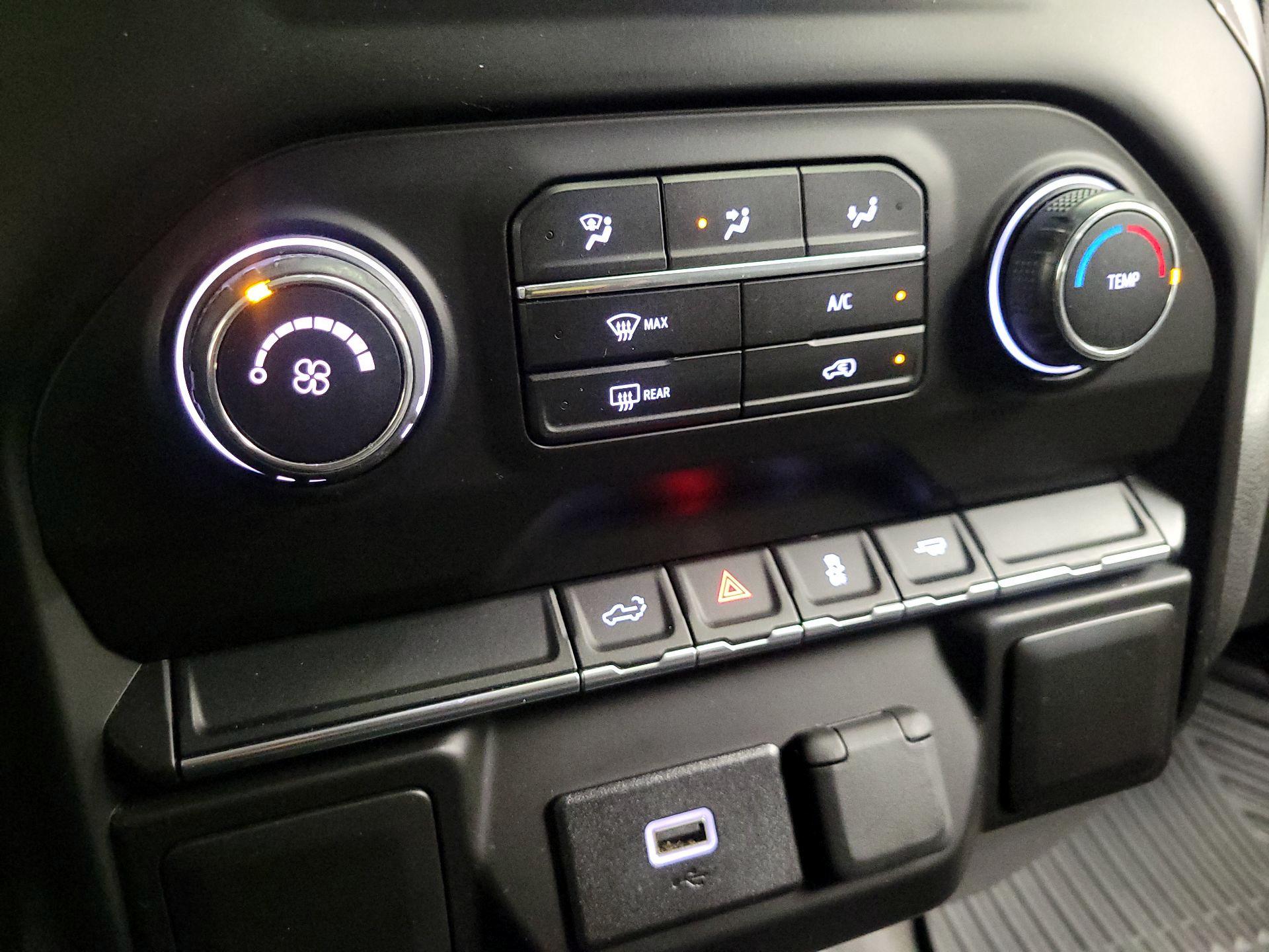 Thumbnail: 2019 Chevrolet Silverado 1500 - 16