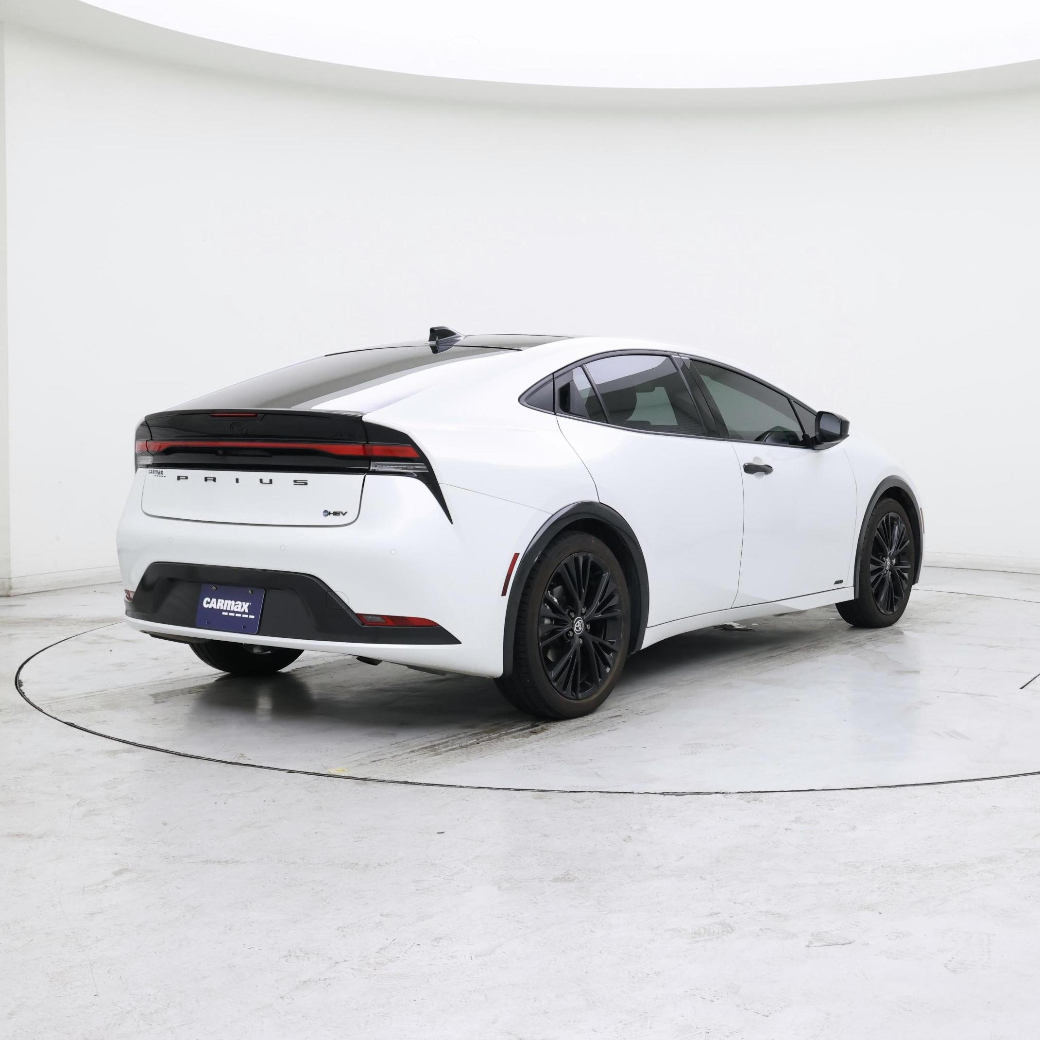 Thumbnail: 2025 Toyota Prius - 8