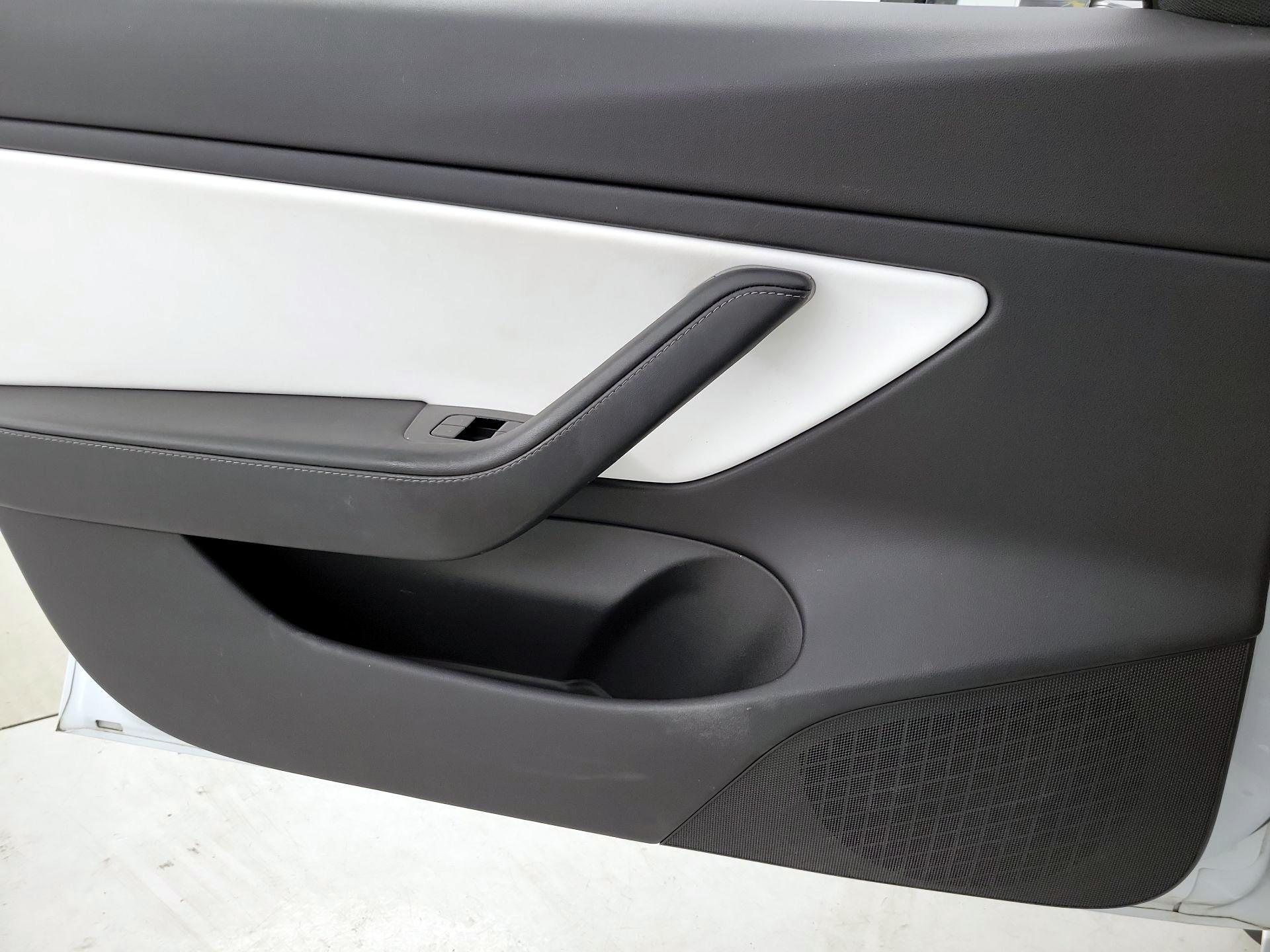 Thumbnail: 2019 Tesla Model 3 - 12