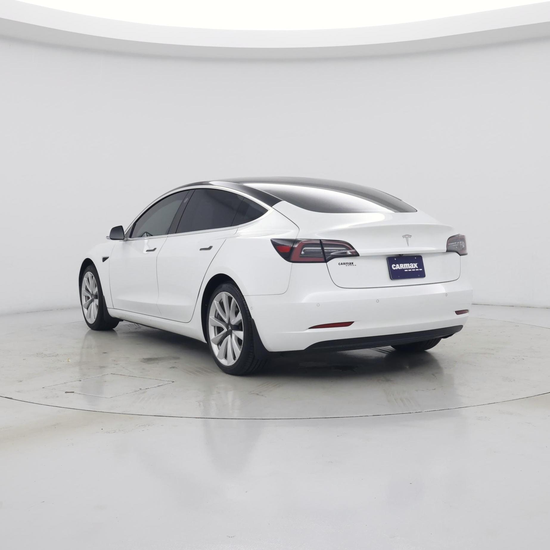 Thumbnail: 2019 Tesla Model 3 - 2