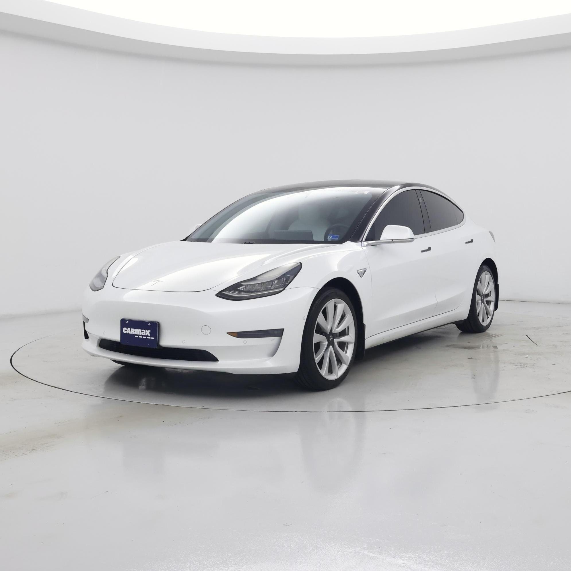Thumbnail: 2019 Tesla Model 3 - 4