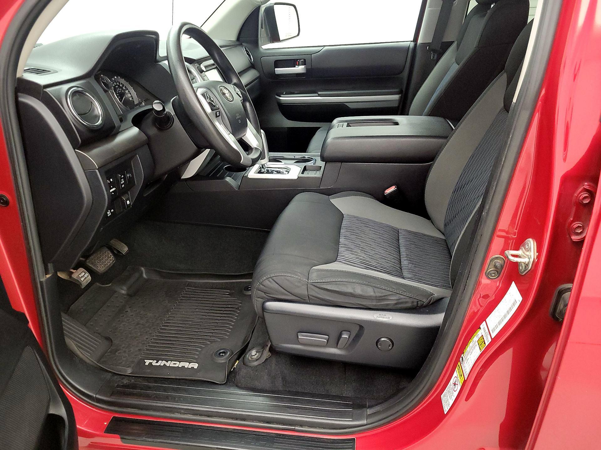 Thumbnail: 2017 Toyota Tundra - 11