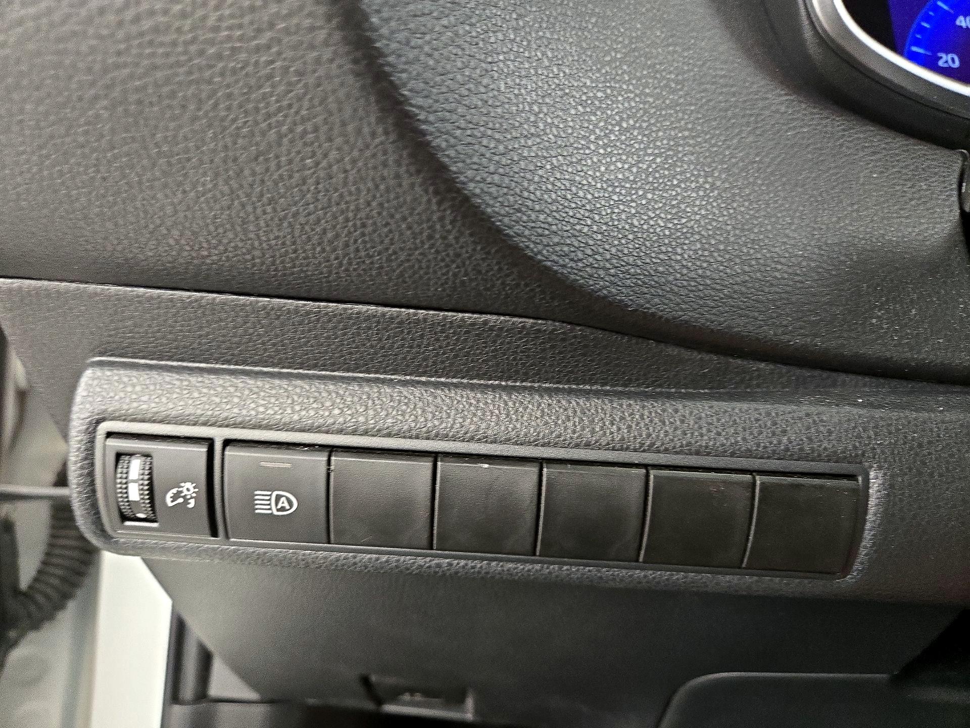 Thumbnail: 2021 Toyota Corolla - 13