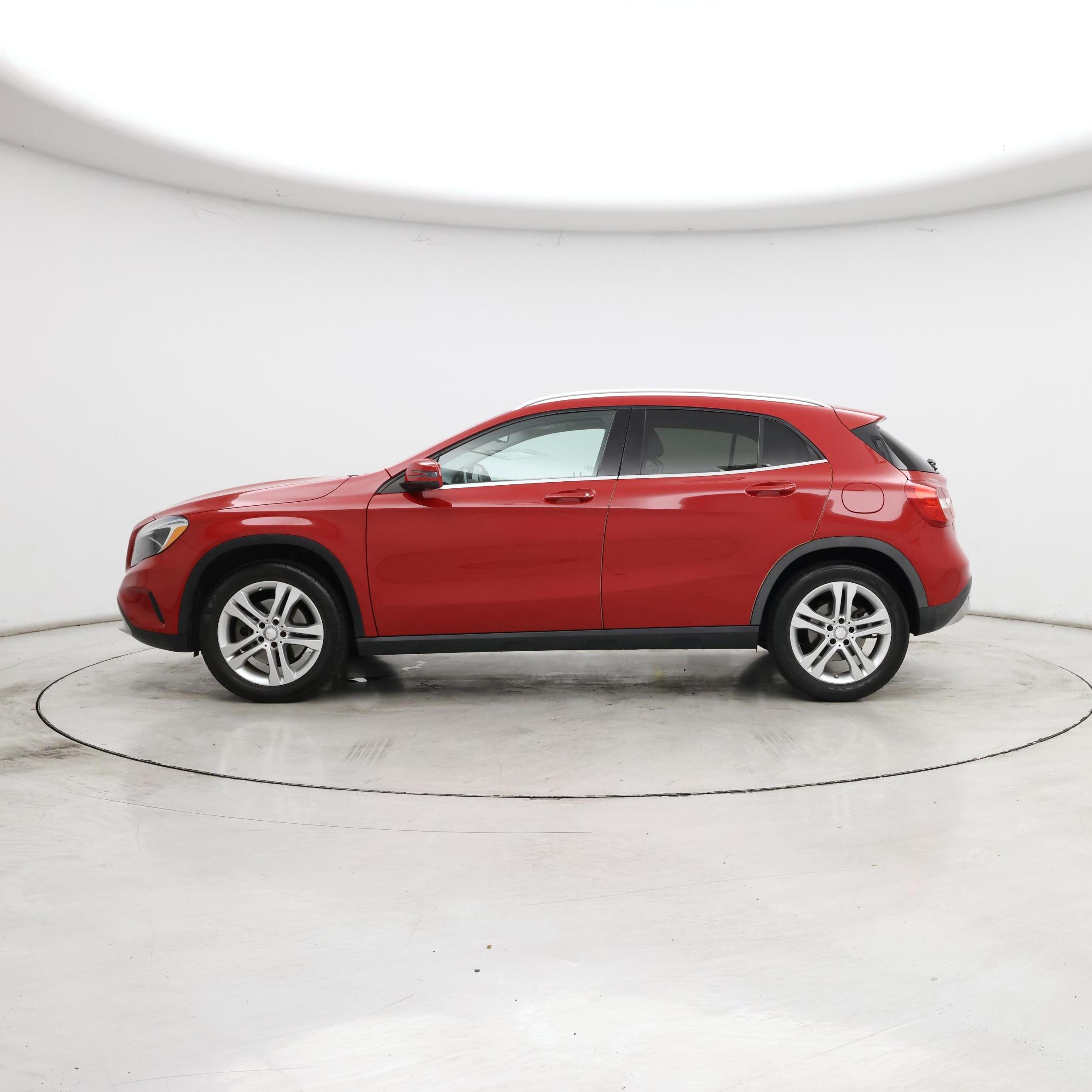 Thumbnail: 2015 Mercedes-Benz GLA - 3
