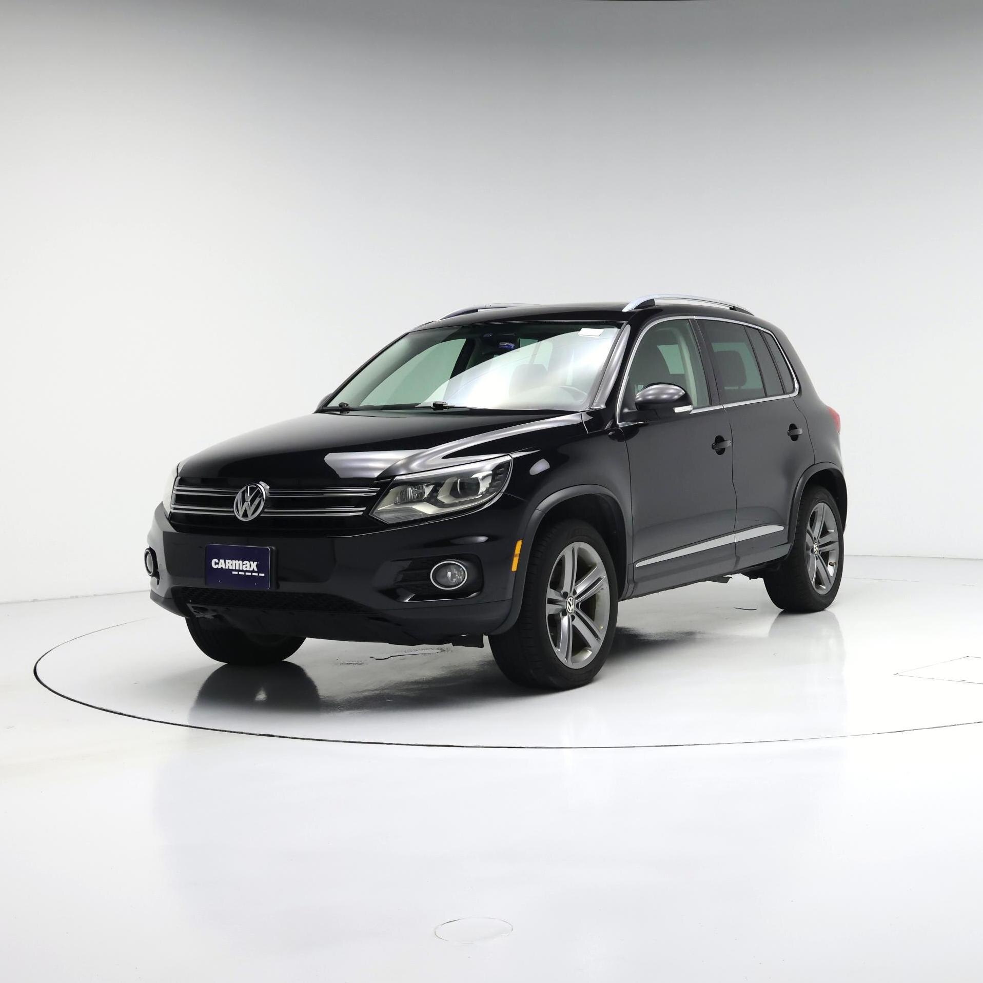 Thumbnail: 2017 Volkswagen Tiguan - 4