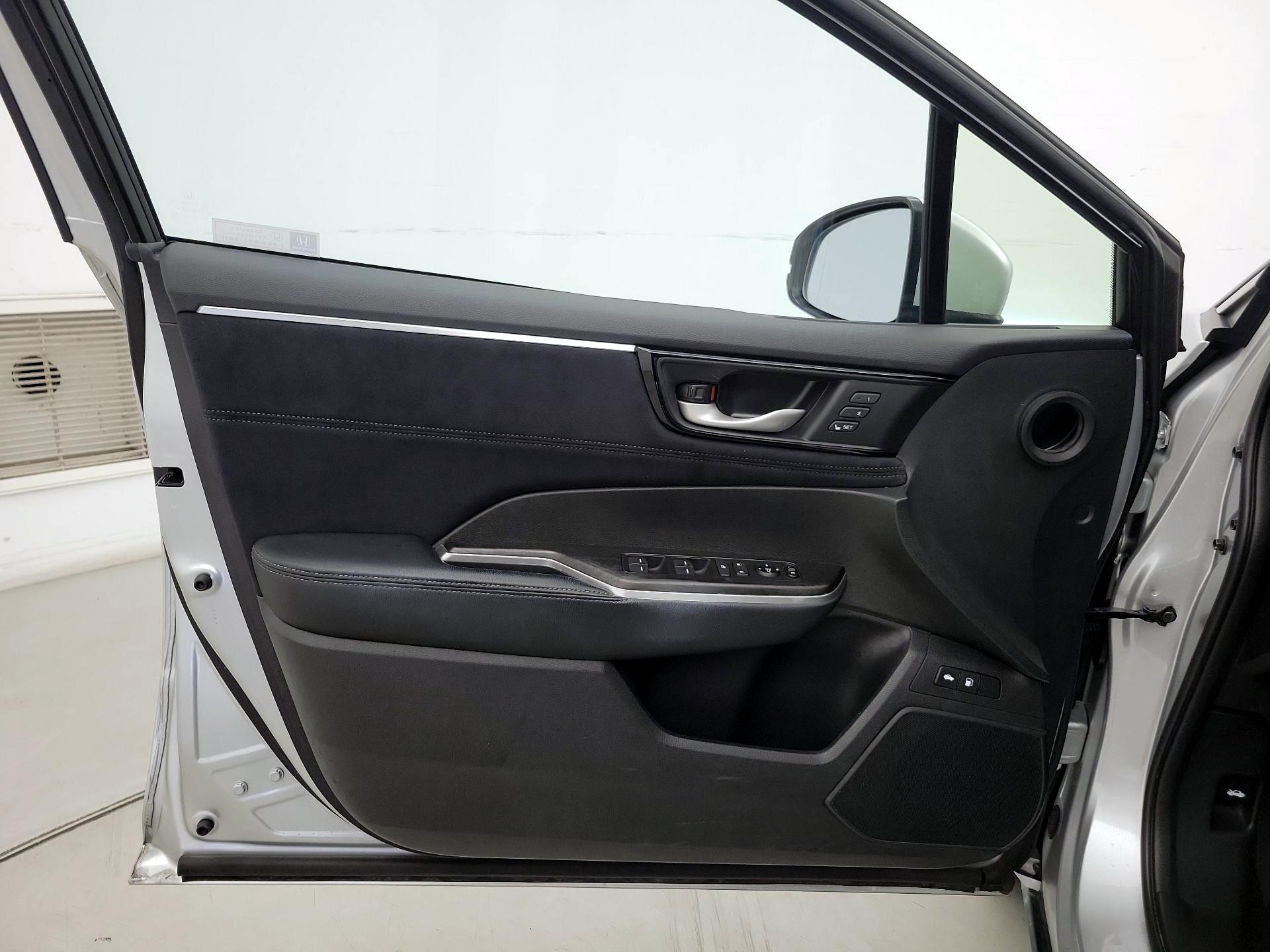 Thumbnail: 2019 Honda Clarity - 12