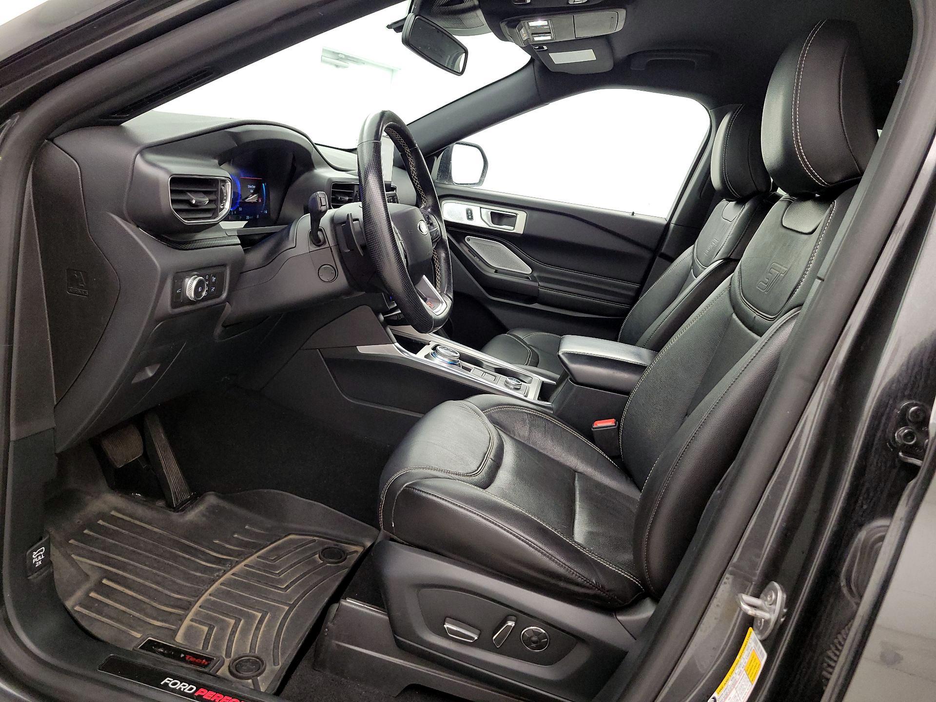 Thumbnail: 2020 Ford Explorer - 11