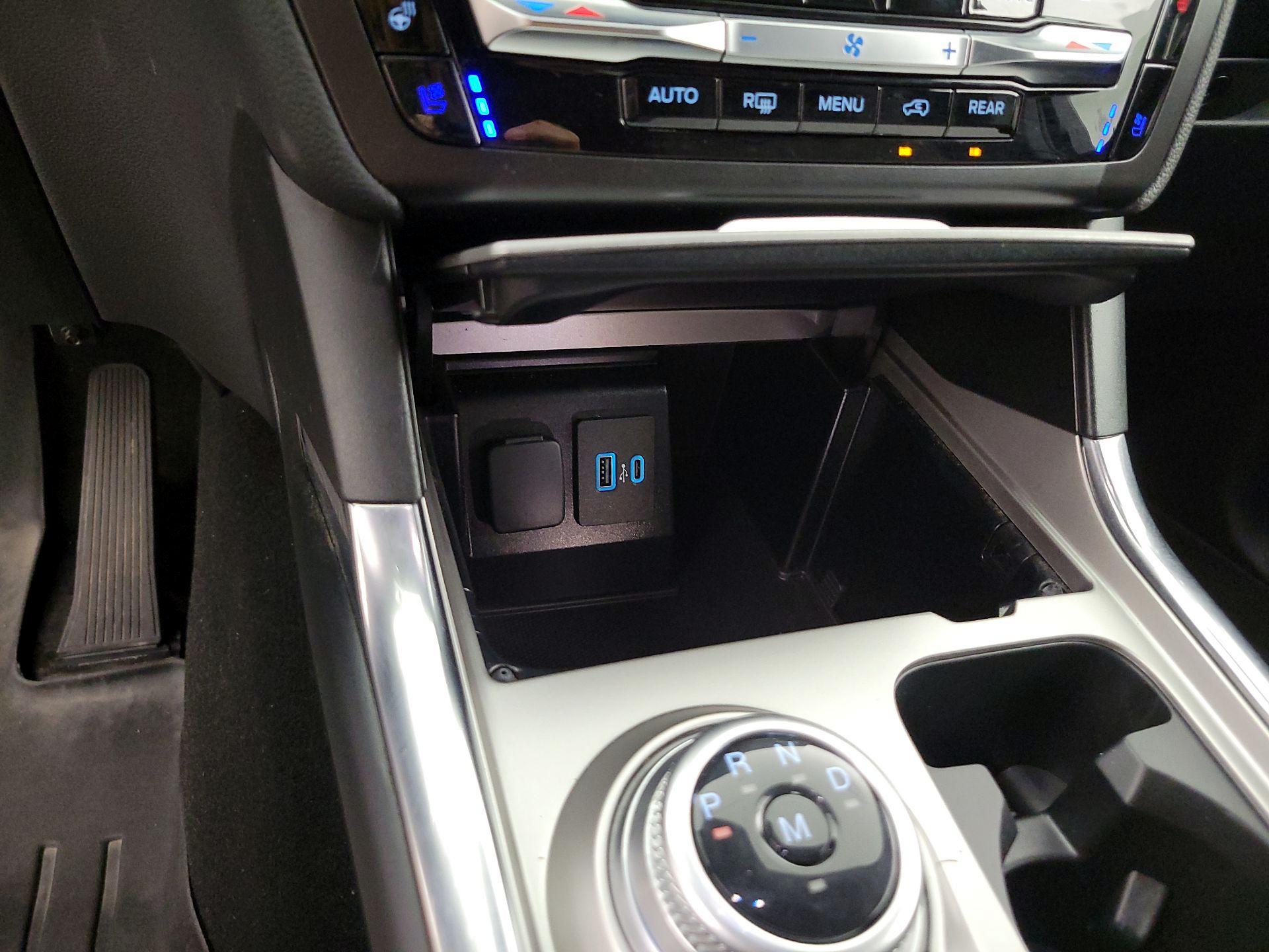 Thumbnail: 2020 Ford Explorer - 19