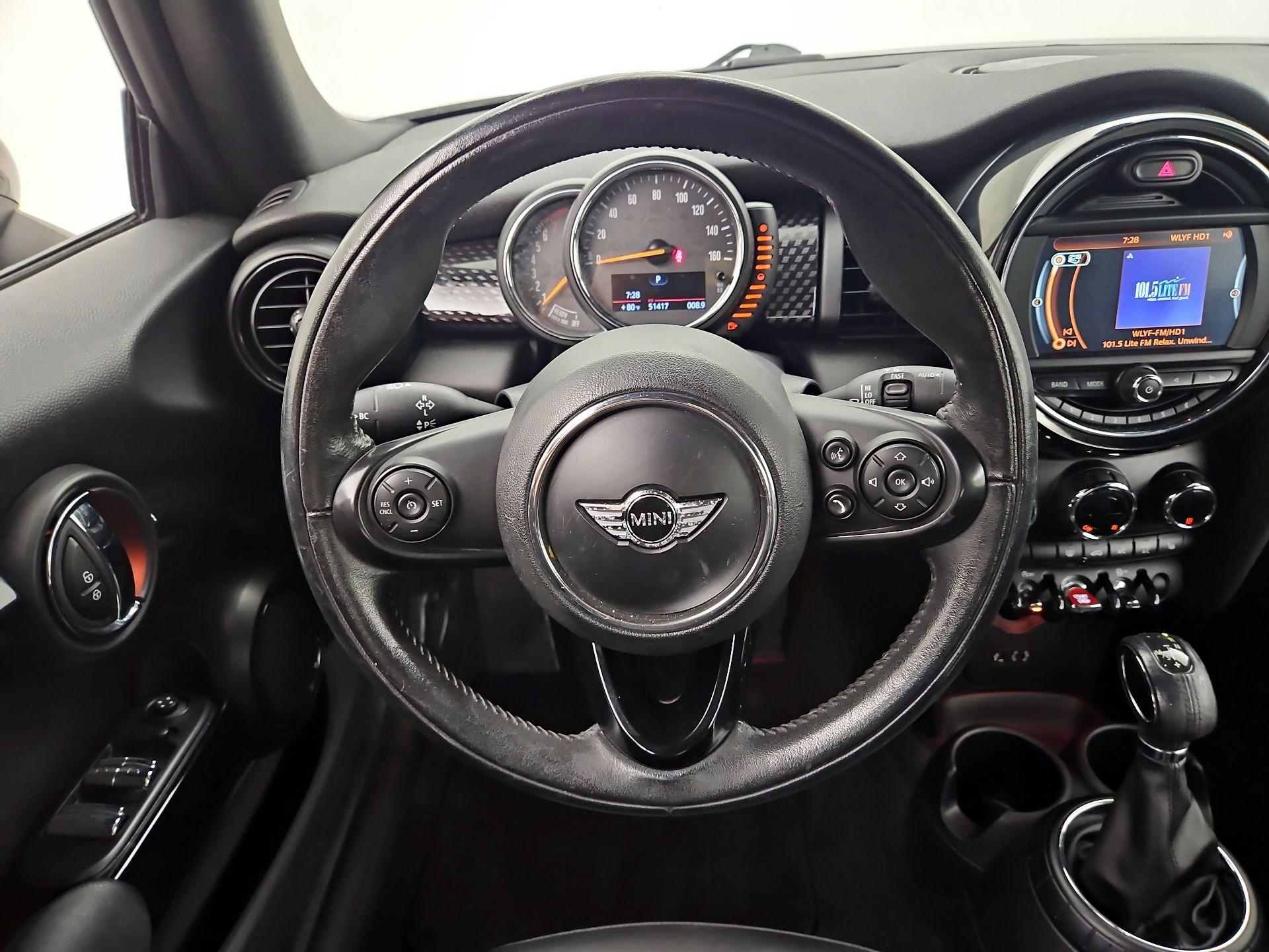 Thumbnail: 2017 MINI Cooper - 10