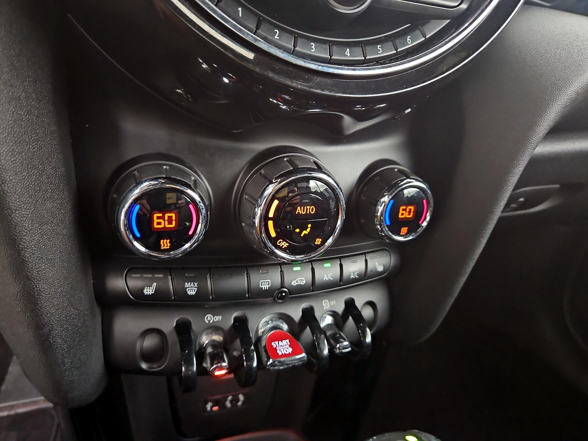 Thumbnail: 2017 MINI Cooper - 15