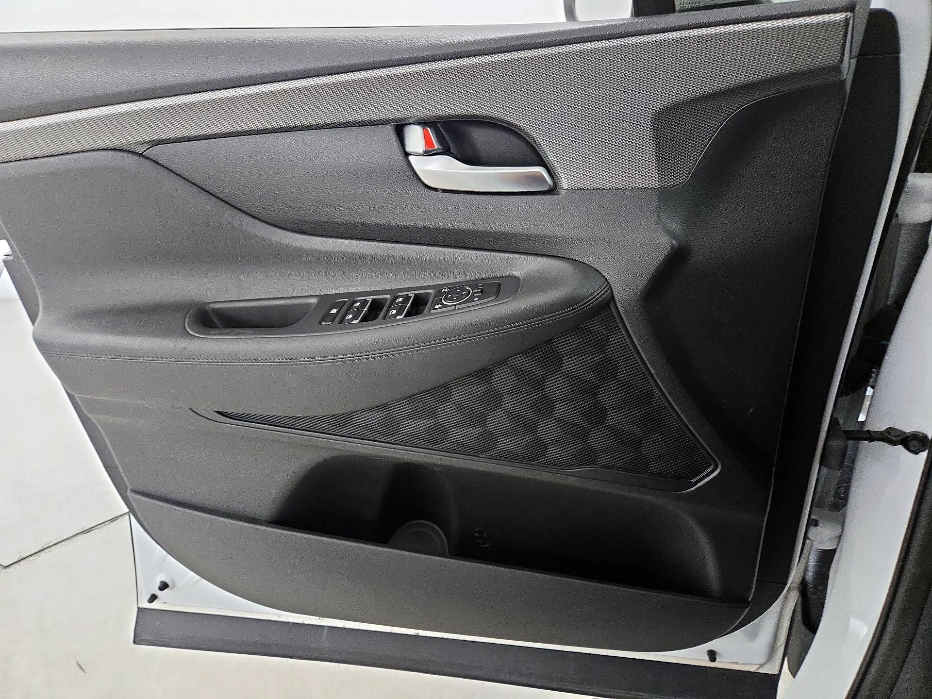 Thumbnail: 2020 Hyundai Santa Fe - 12