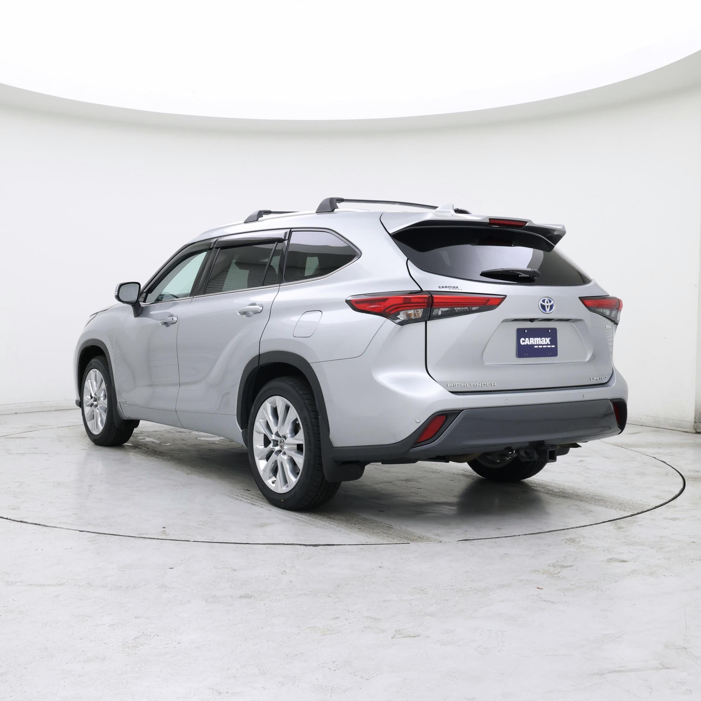 Thumbnail: 2022 Toyota Highlander - 2