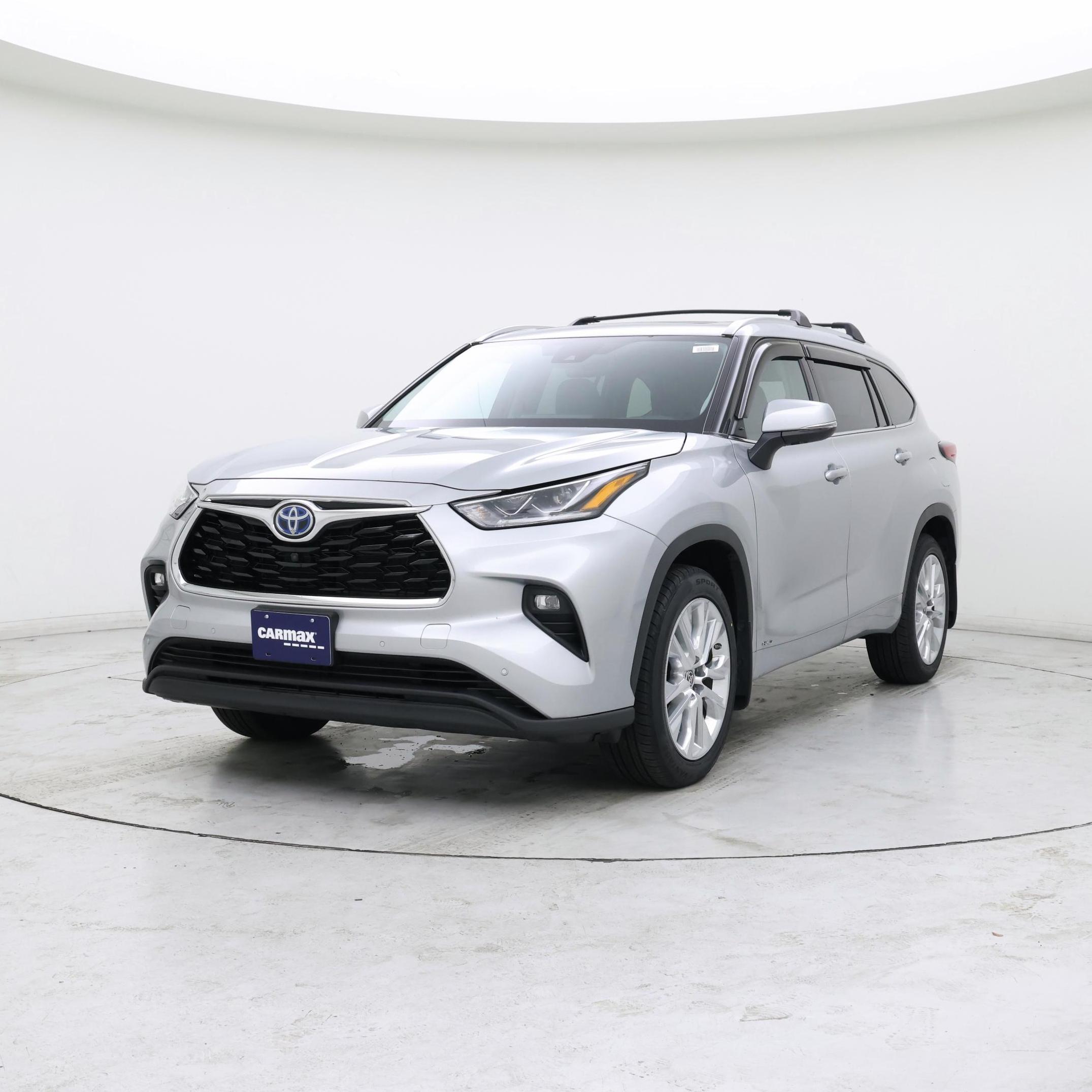 Thumbnail: 2022 Toyota Highlander - 4
