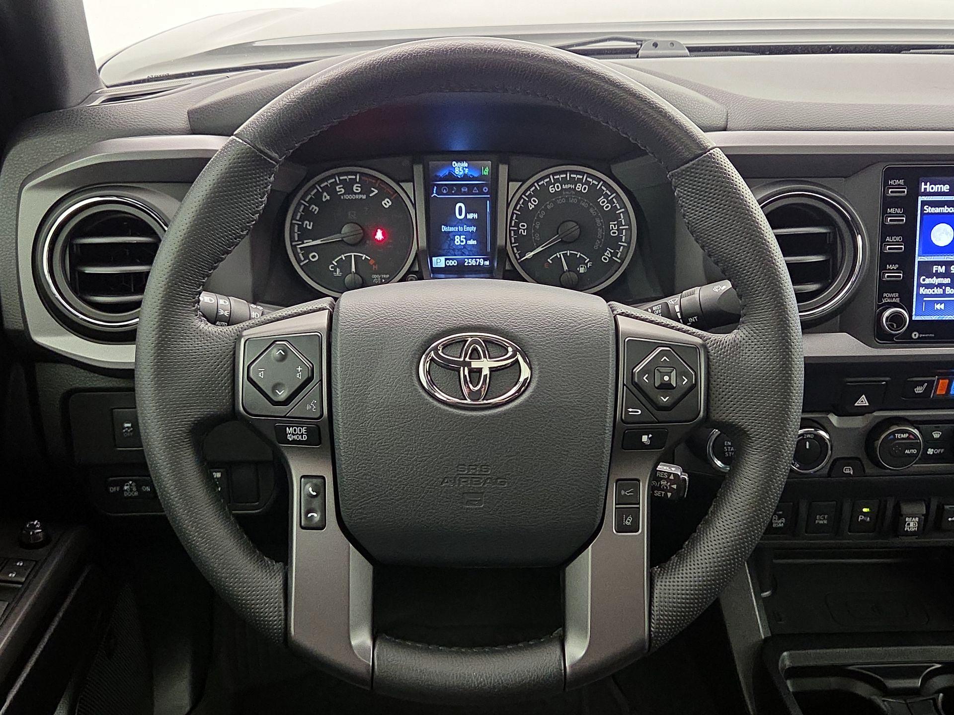 Thumbnail: 2020 Toyota Tacoma - 10