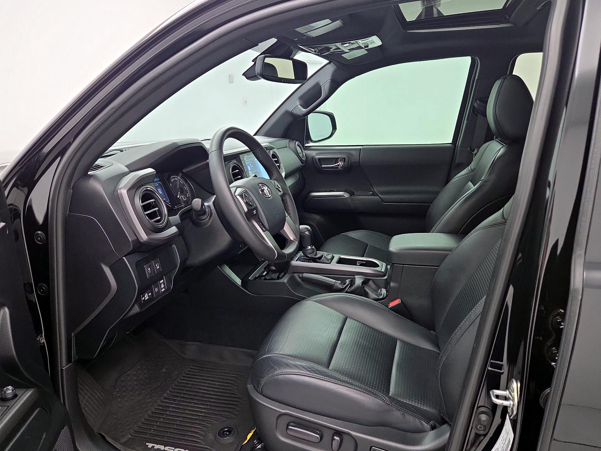 Thumbnail: 2020 Toyota Tacoma - 11