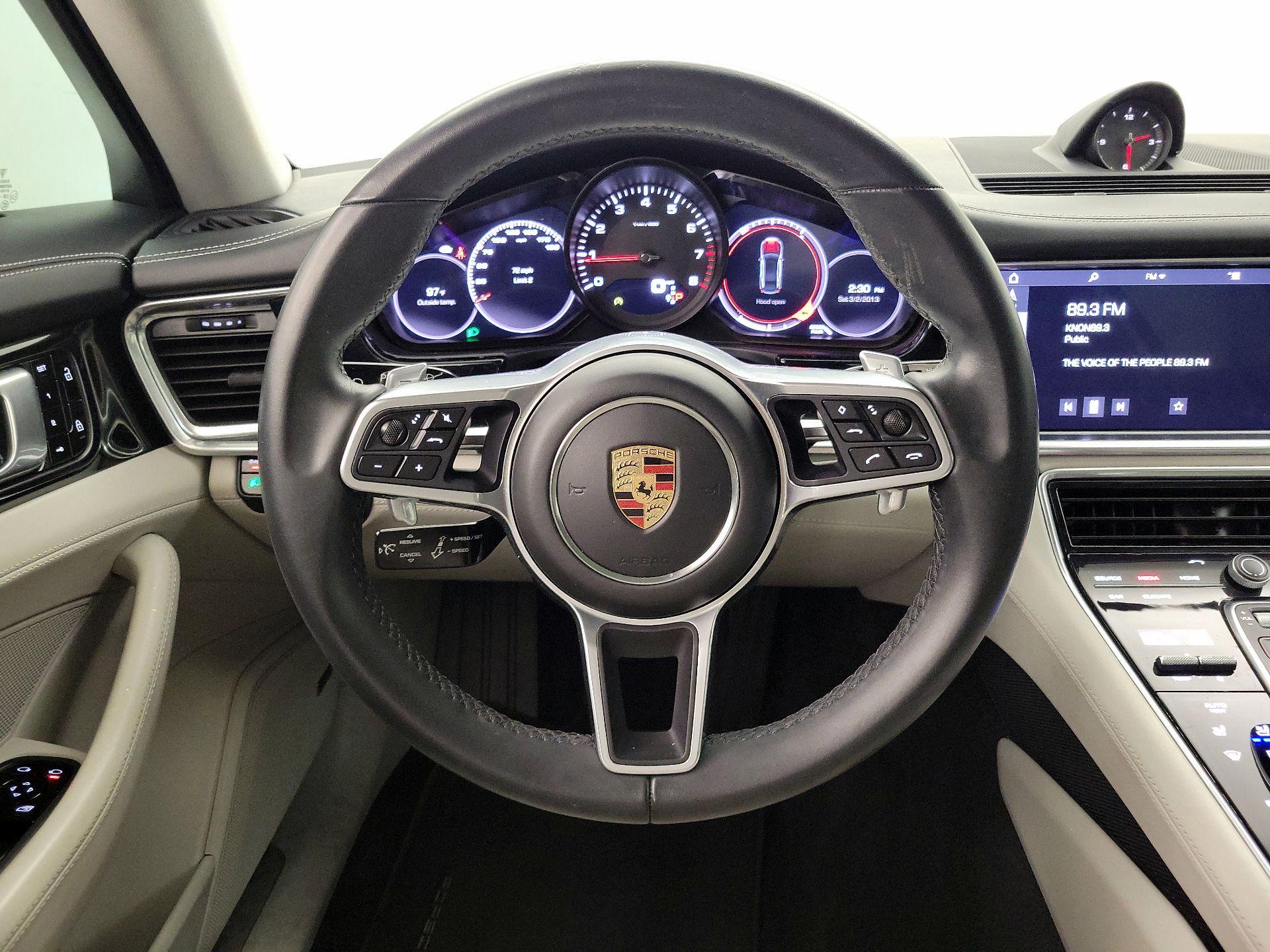 Thumbnail: 2019 Porsche Panamera - 10