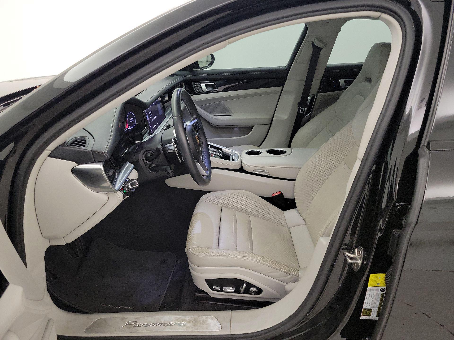 Thumbnail: 2019 Porsche Panamera - 11
