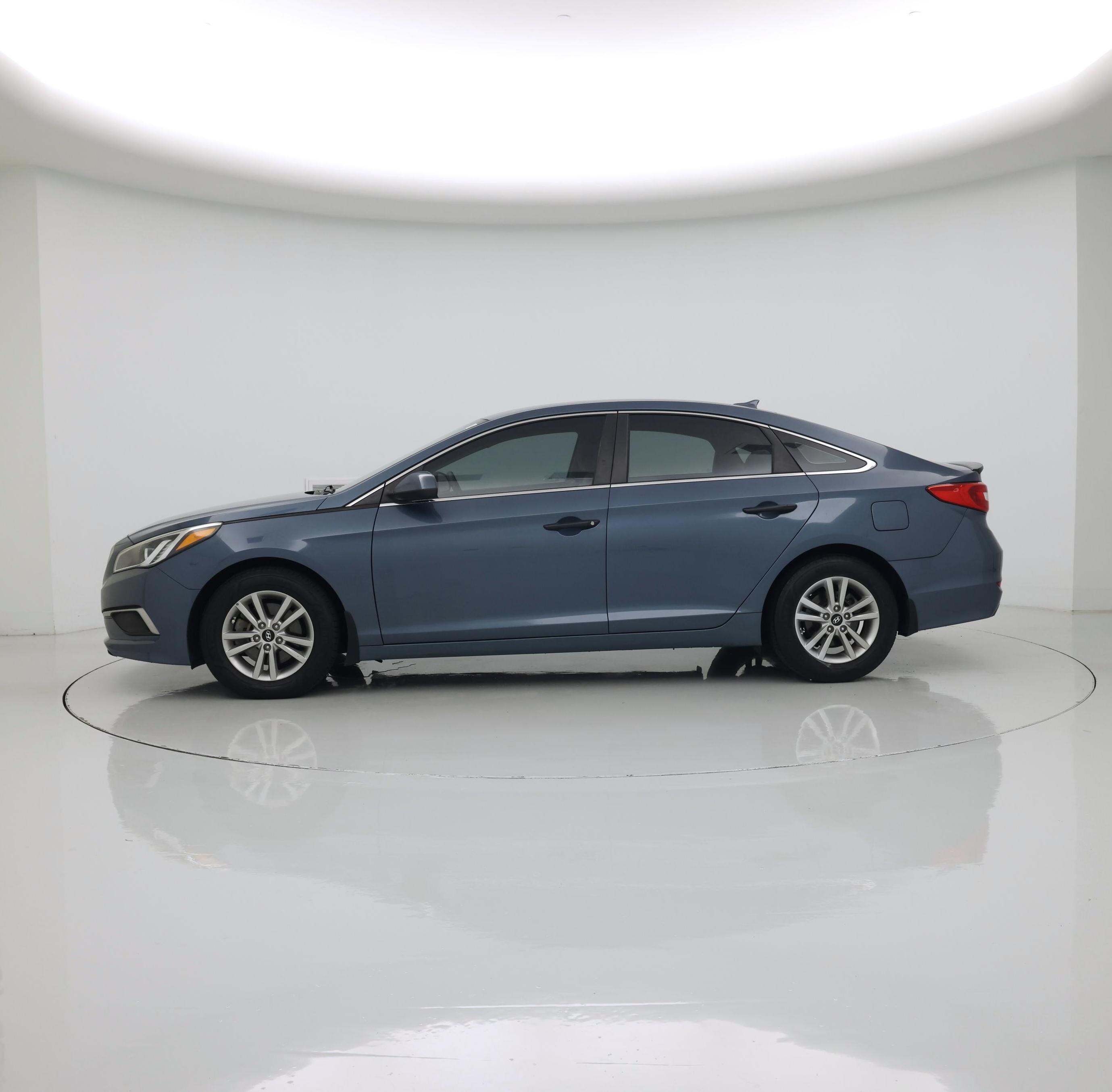 Thumbnail: 2017 Hyundai Sonata - 3