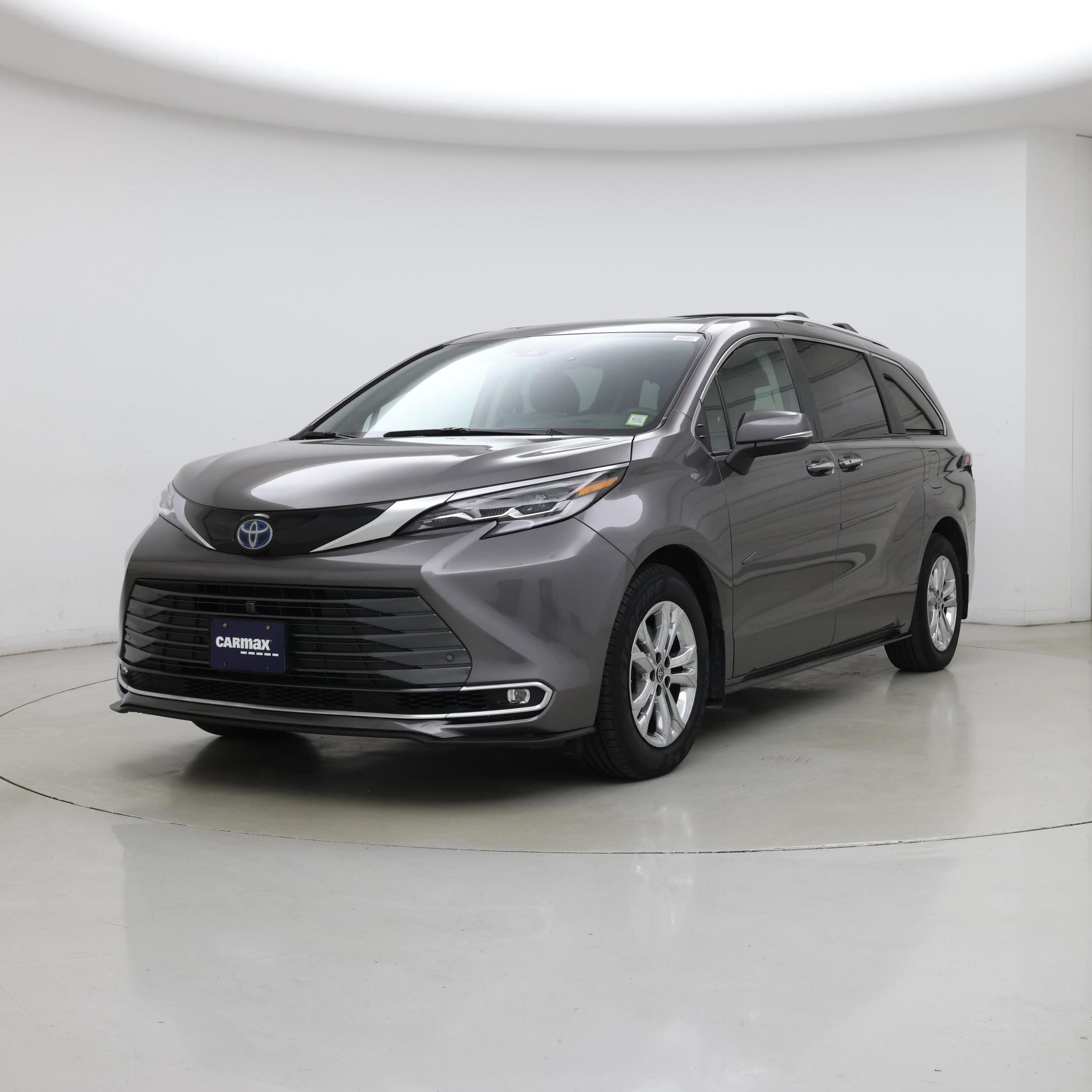 Thumbnail: 2023 Toyota Sienna - 4