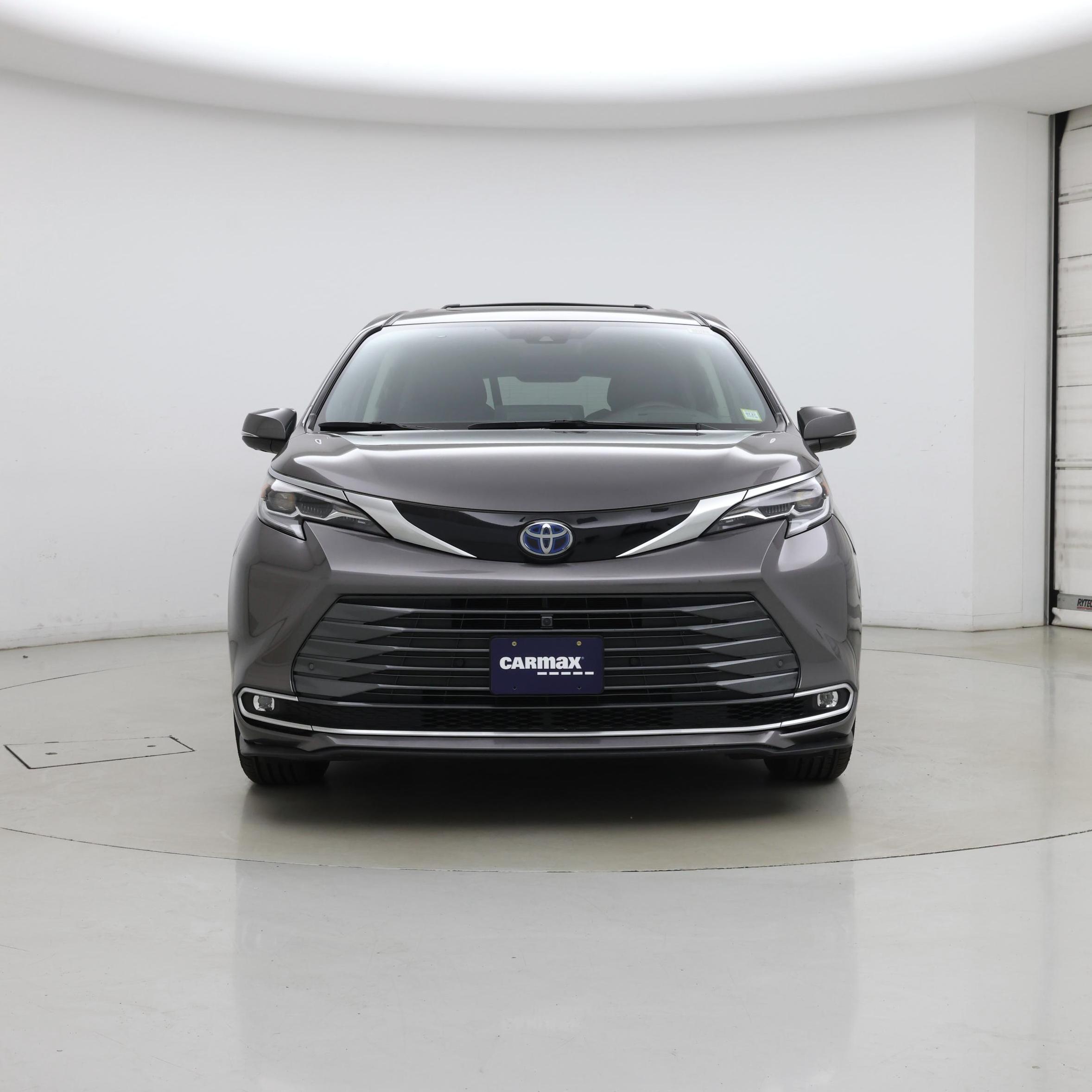Thumbnail: 2023 Toyota Sienna - 5