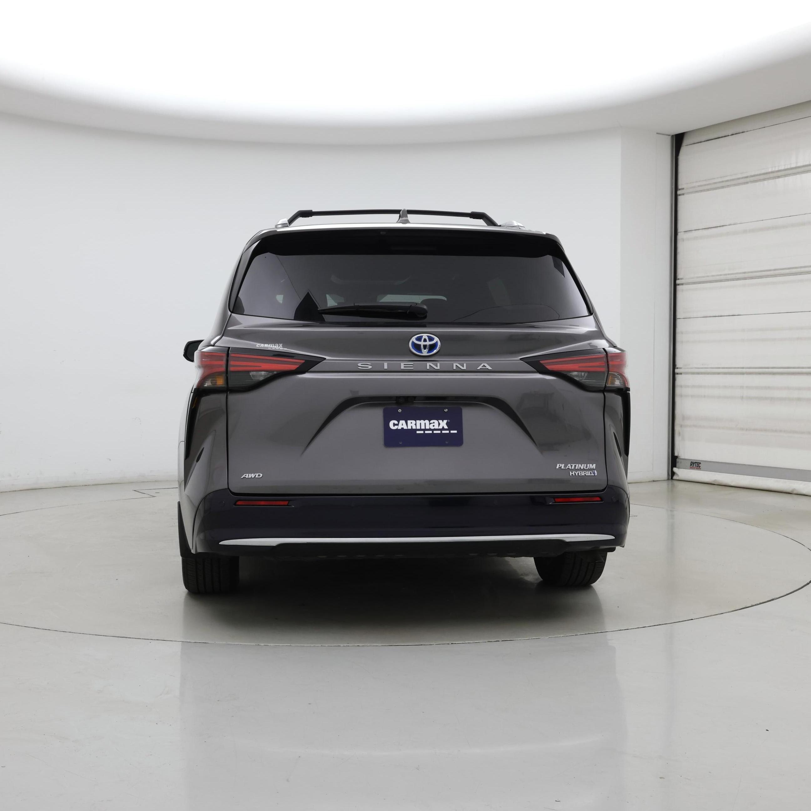 Thumbnail: 2023 Toyota Sienna - 6