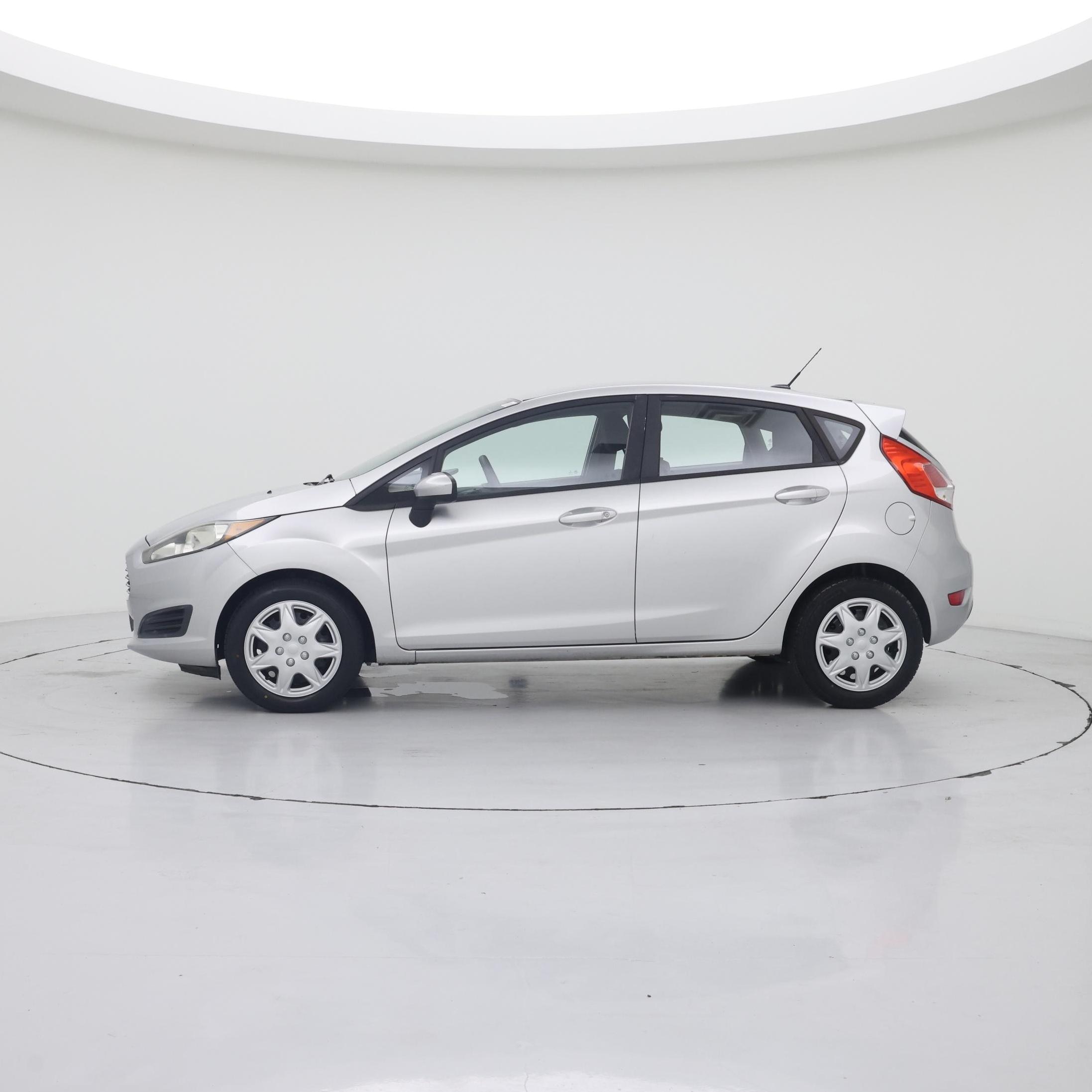 Thumbnail: 2016 Ford Fiesta - 3